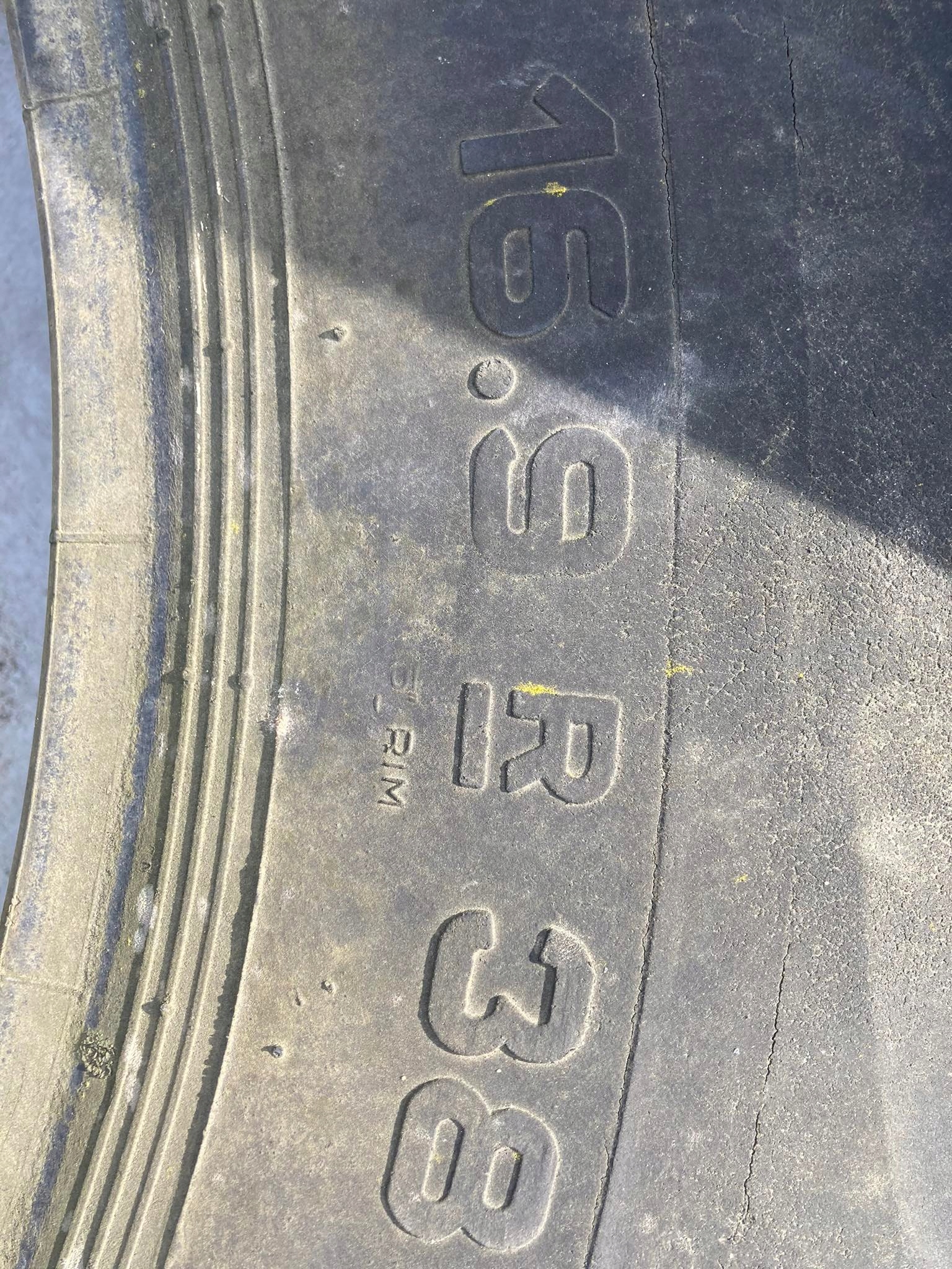 OPONA TAURUS 16.9 R38 Marka Taurus