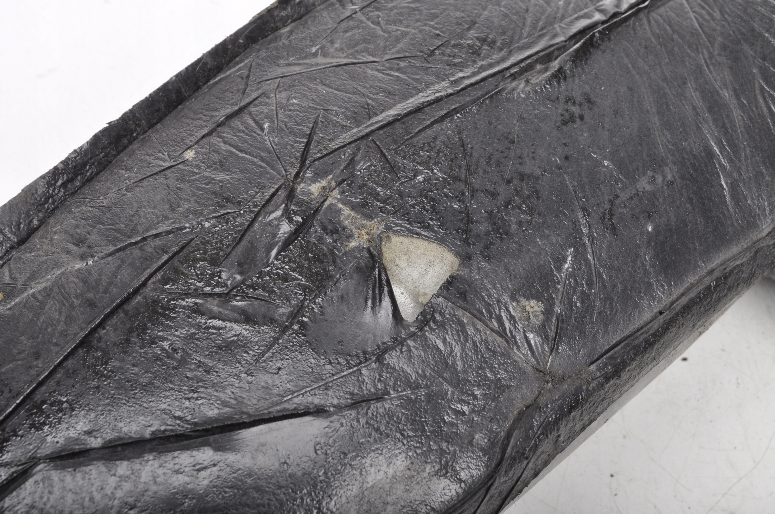 MASERATI GRANTURISMO 4 7 WYGLUSZENIE BLOTNIKA Part manufacturer Maserati OE