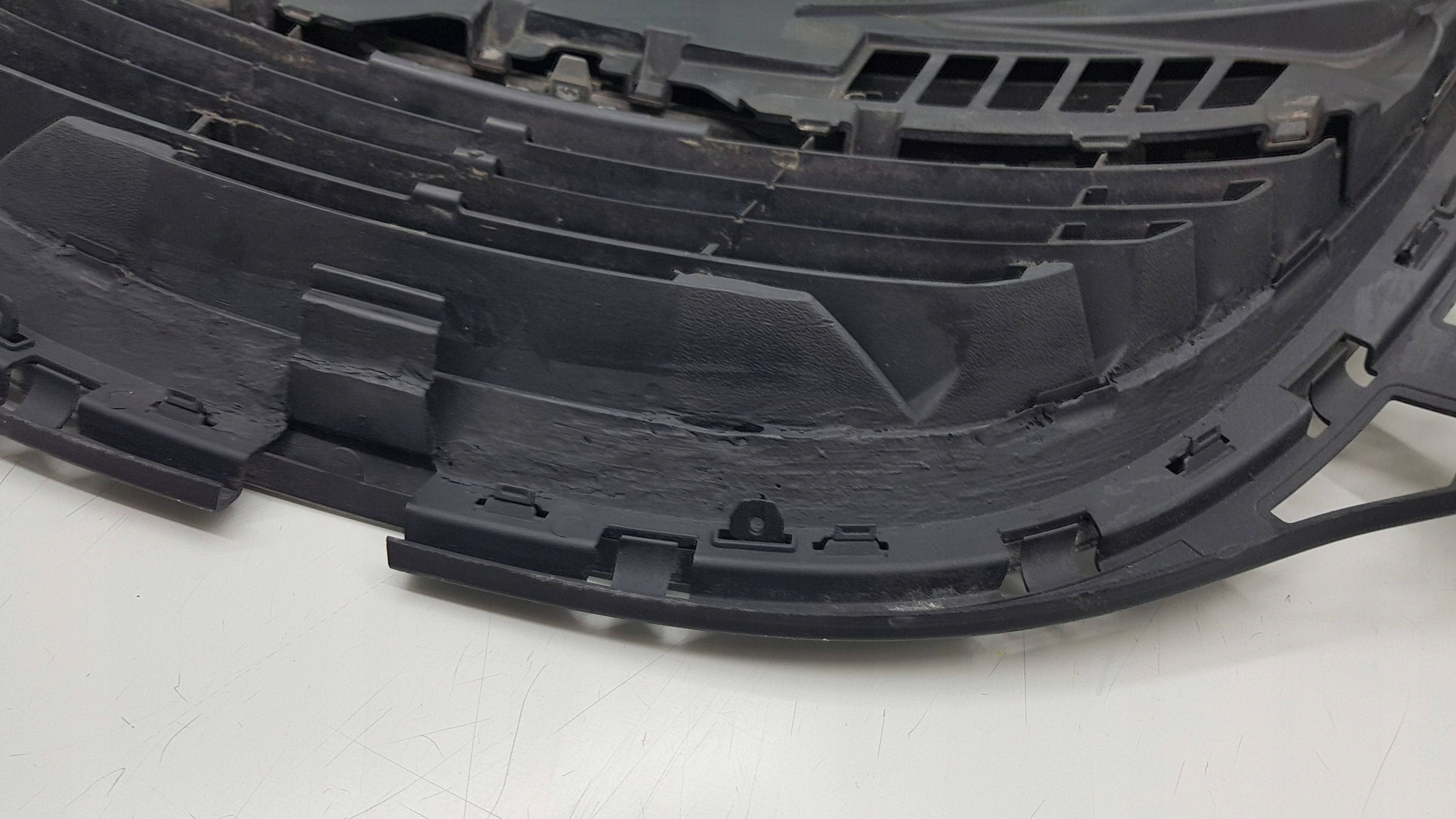 SAAB 9-5 95 2010 - grill grille 12776800