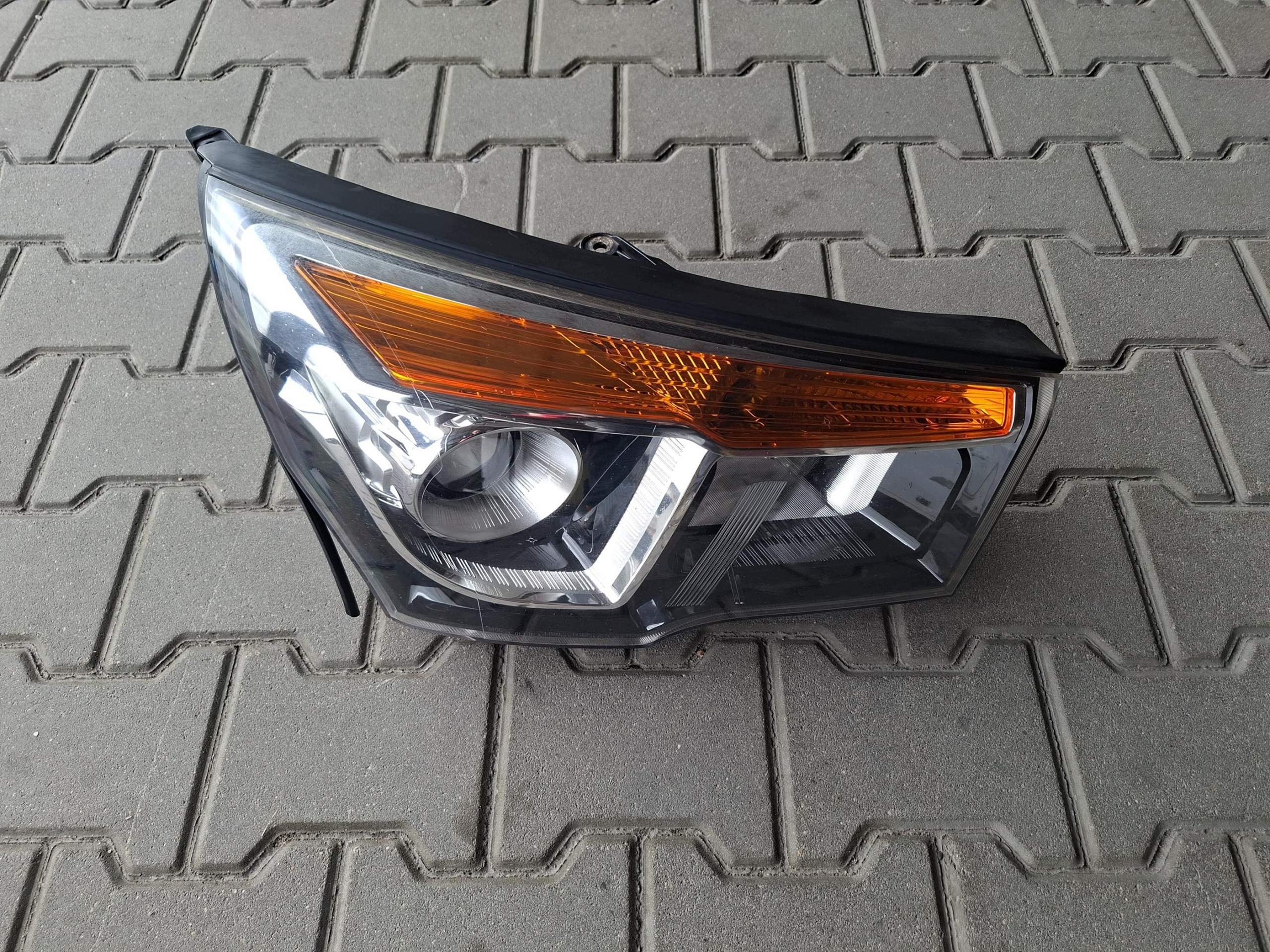 light front right front right EUROPA SSANGYONG RODIUS II