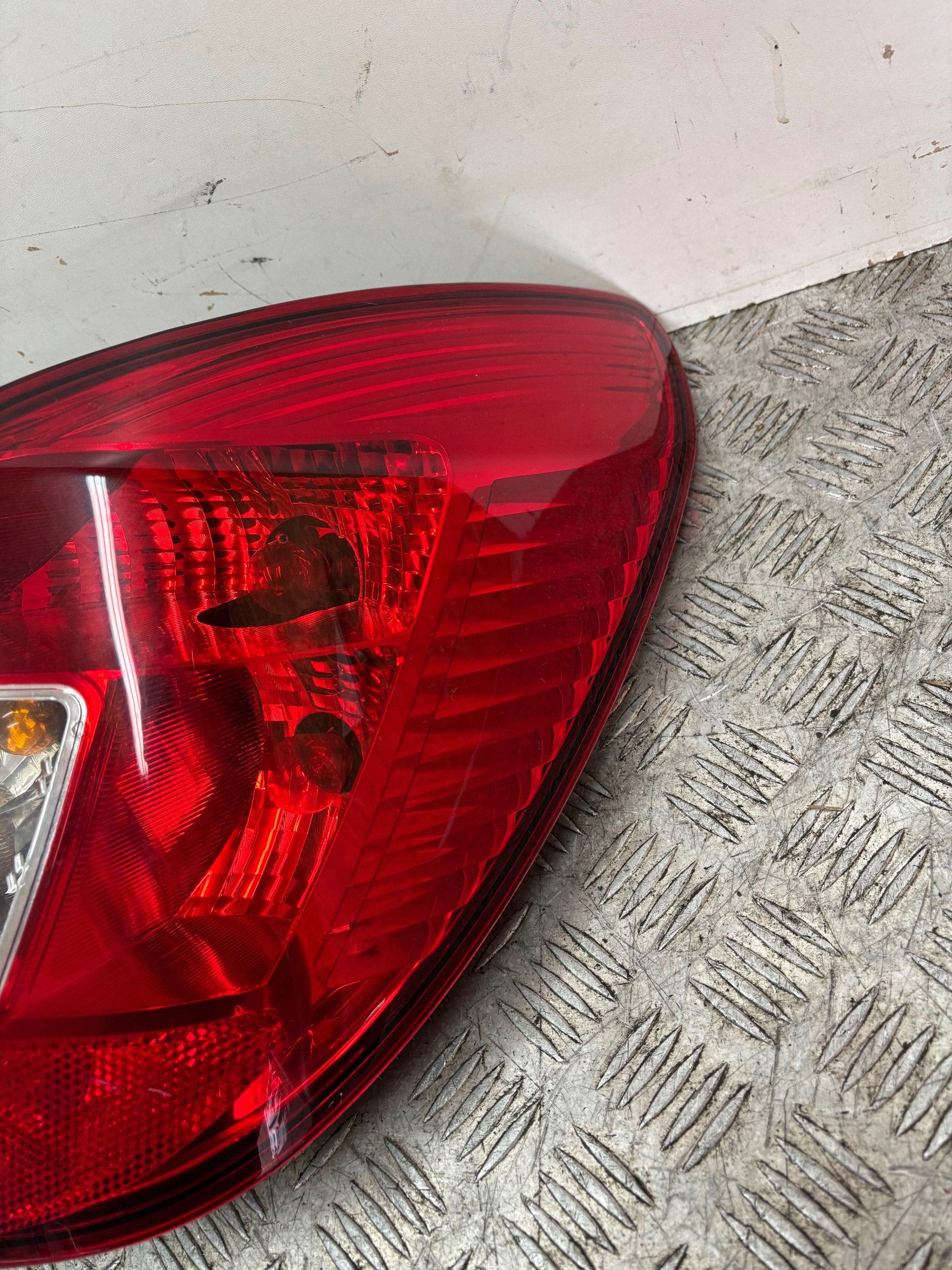 light rear part rear right OPEL CORSA D LIFT 5D