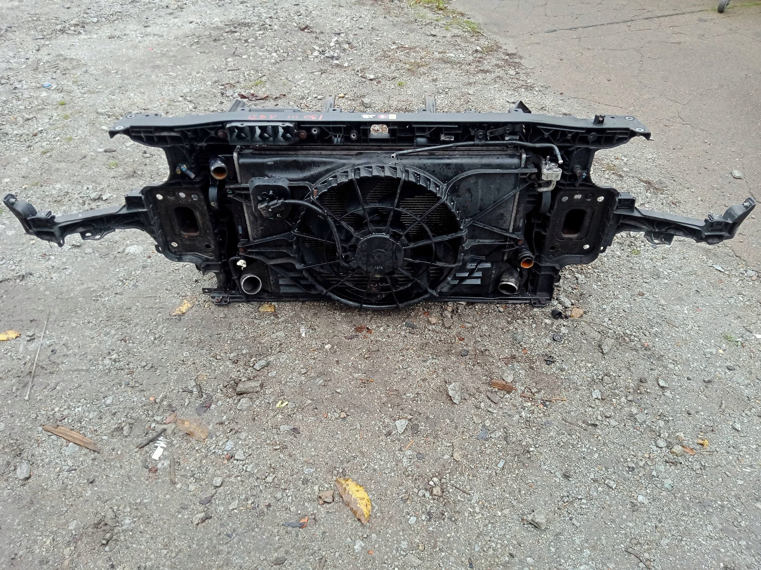 HYUNDAI I30 III 1,6 CRDI AUTOMAT support panel for radiators complete 2017