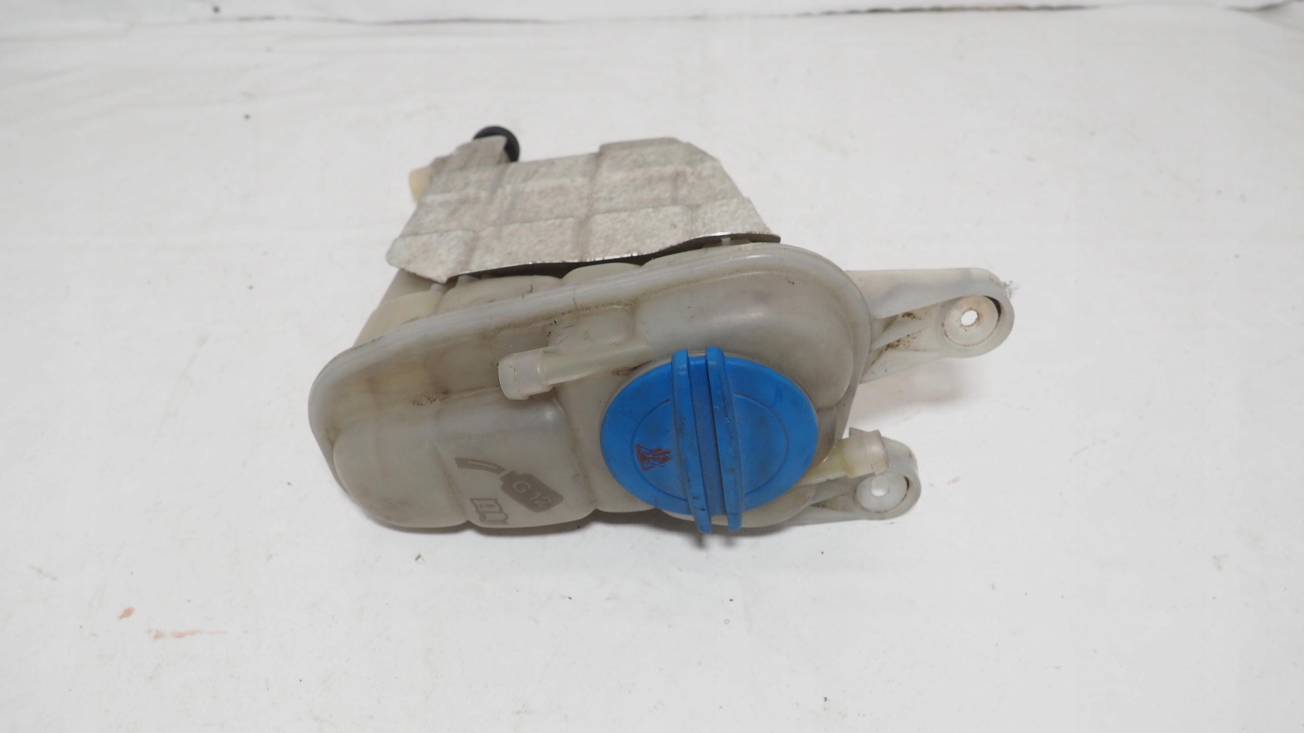 Audi A4 B8 ekspanziona posuda gasa chlodzacego 8K0121405E
