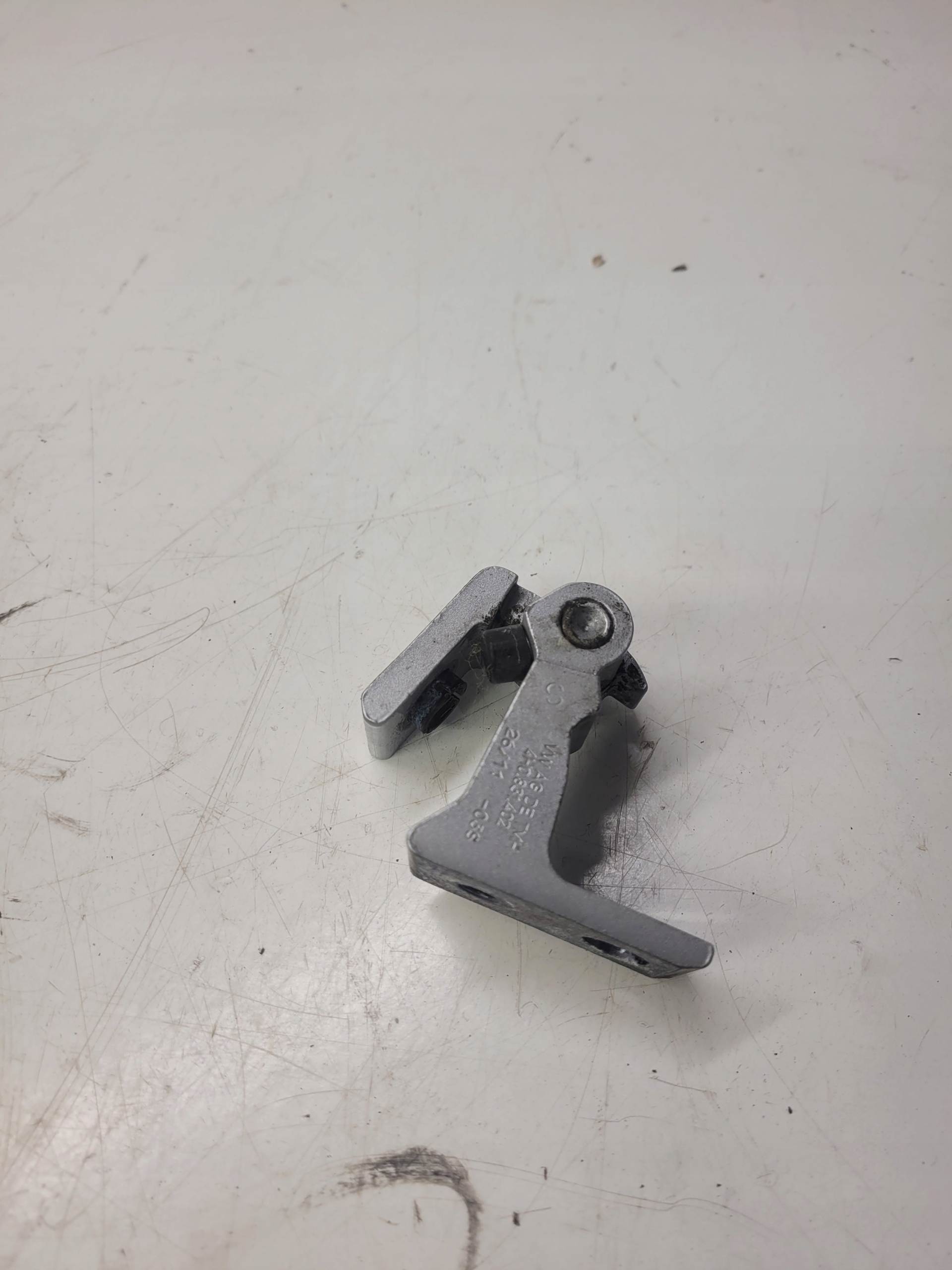 hinge door PRAWYCH AUDI A8 D4 A7 4G 4H0831402