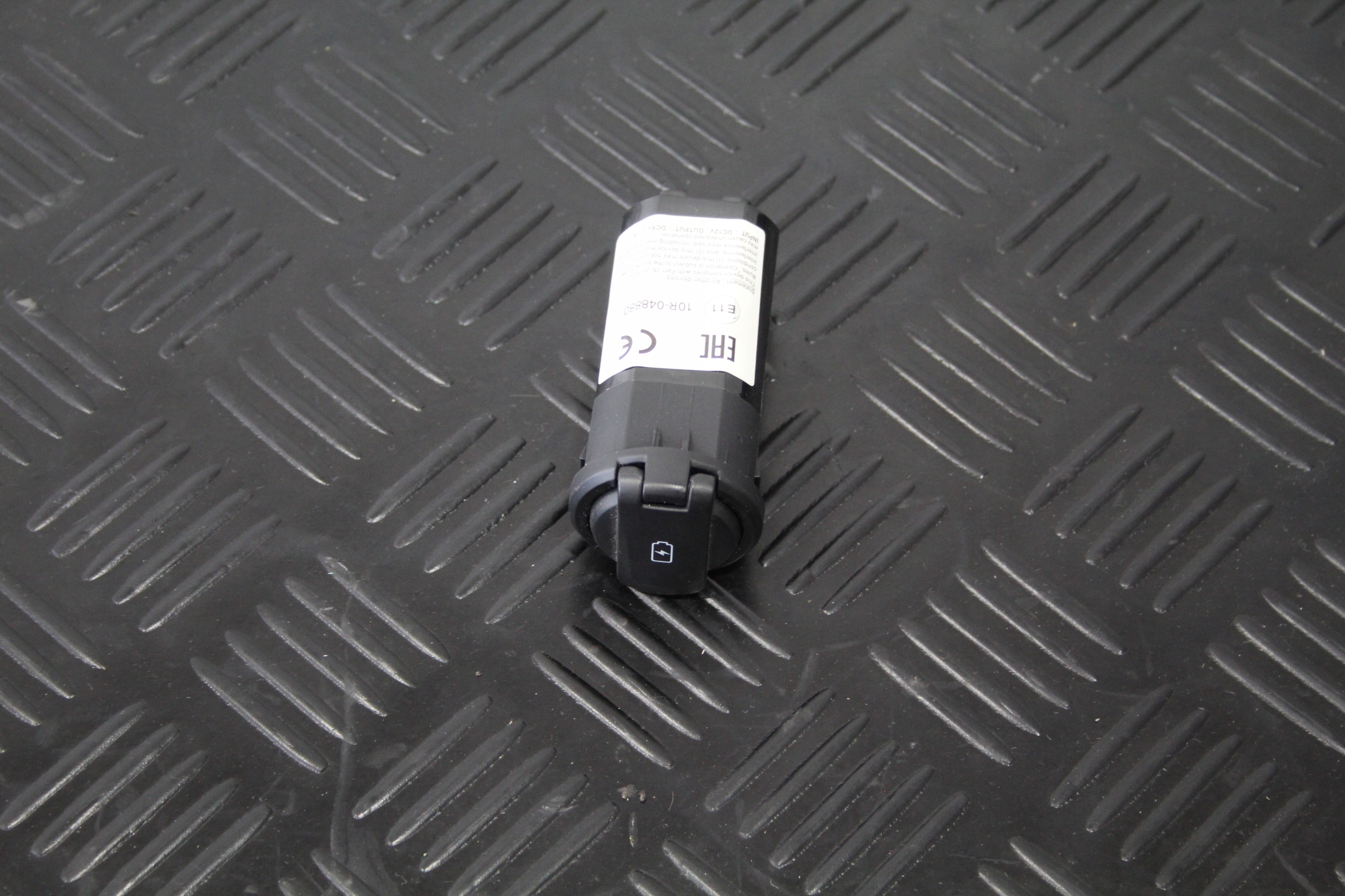 adapter LADOWARKI KIA NIRO 1 a LIFT 96125-D4000