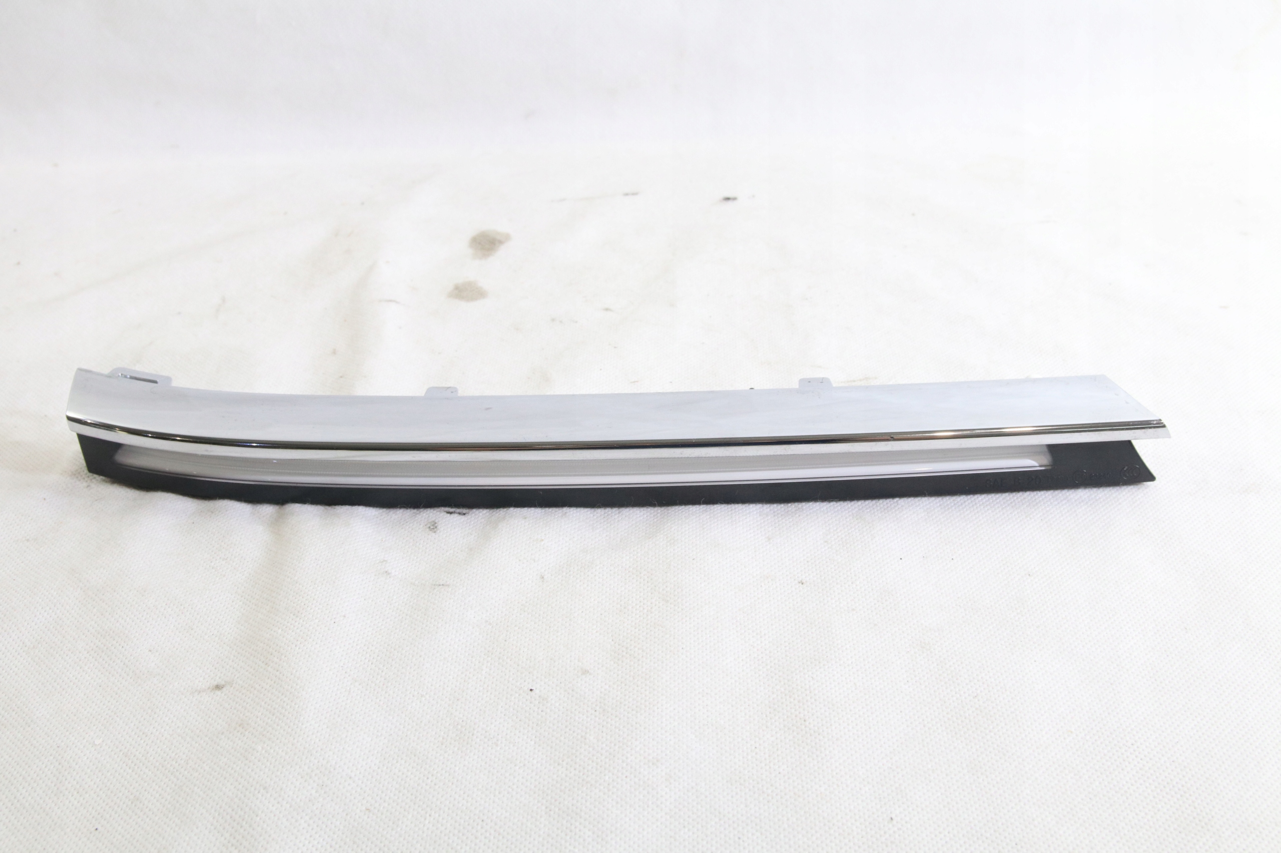 Uz9616 - Дневной свет LED решетка радиатора VW Arteon 3g8 Lift