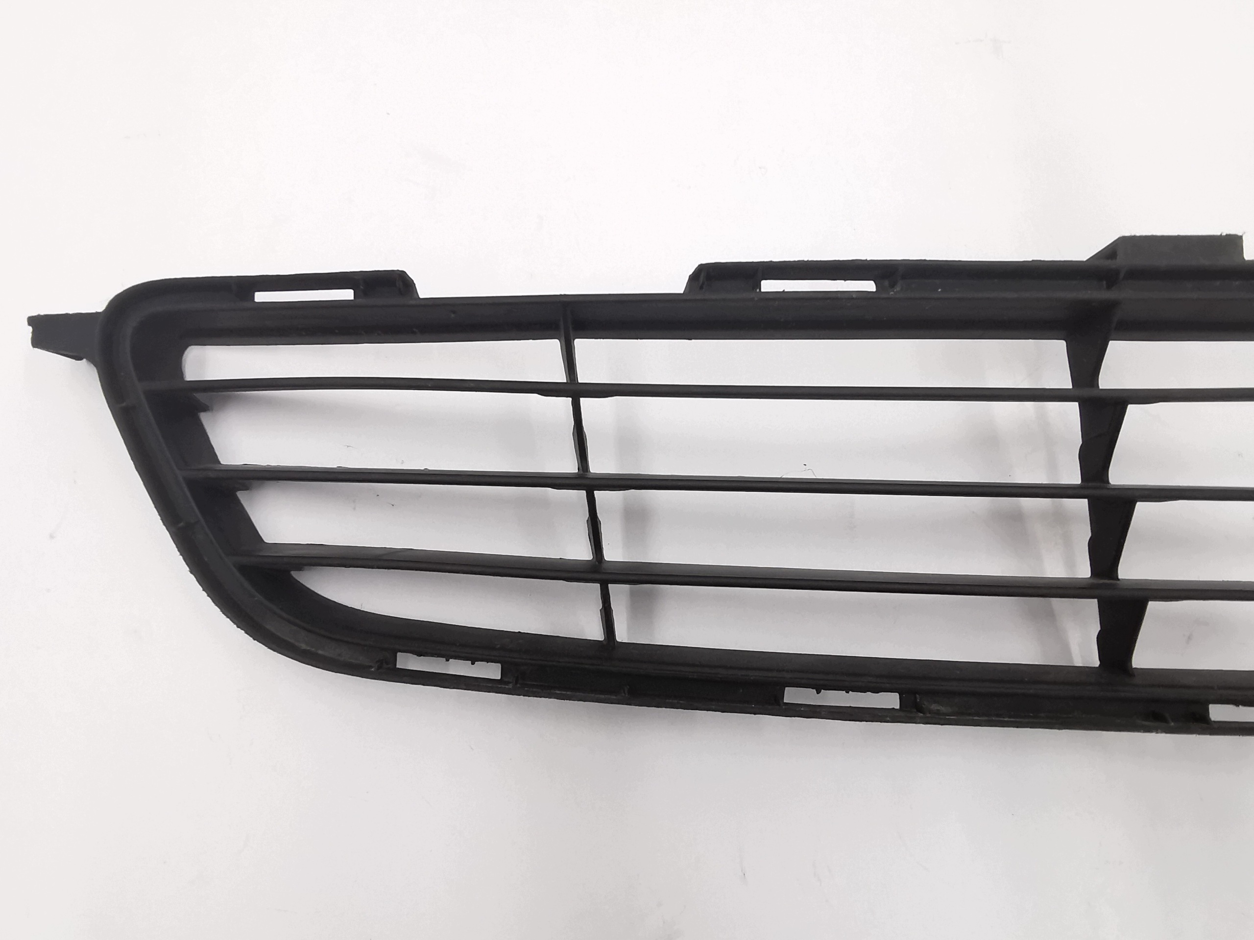 mřížka maska nárazníku předek TOYOTA COROLLA E15 / 53112-02090