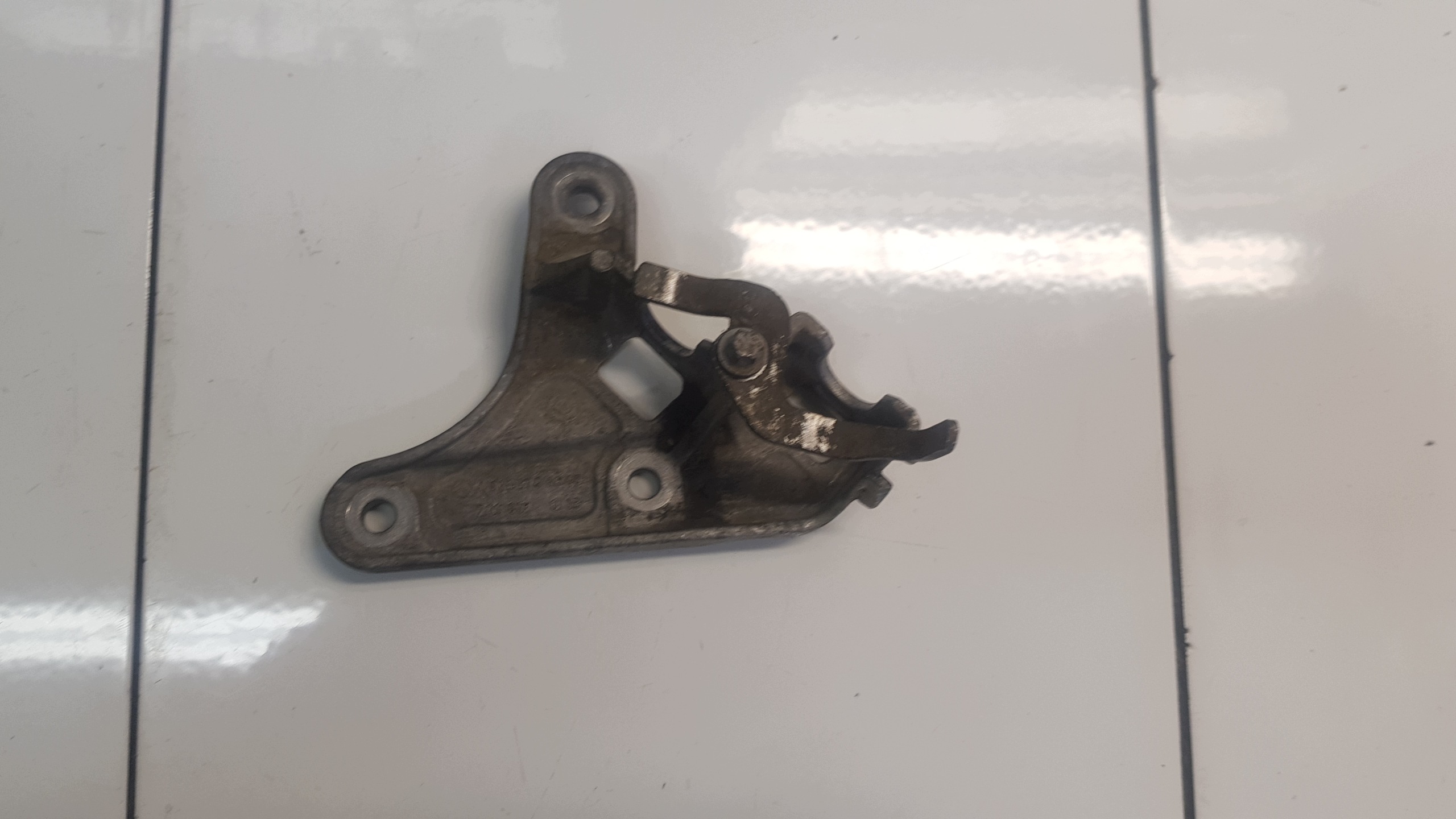 VW CRAFTER MERCEDES getriebehalter getriebe A9063740640