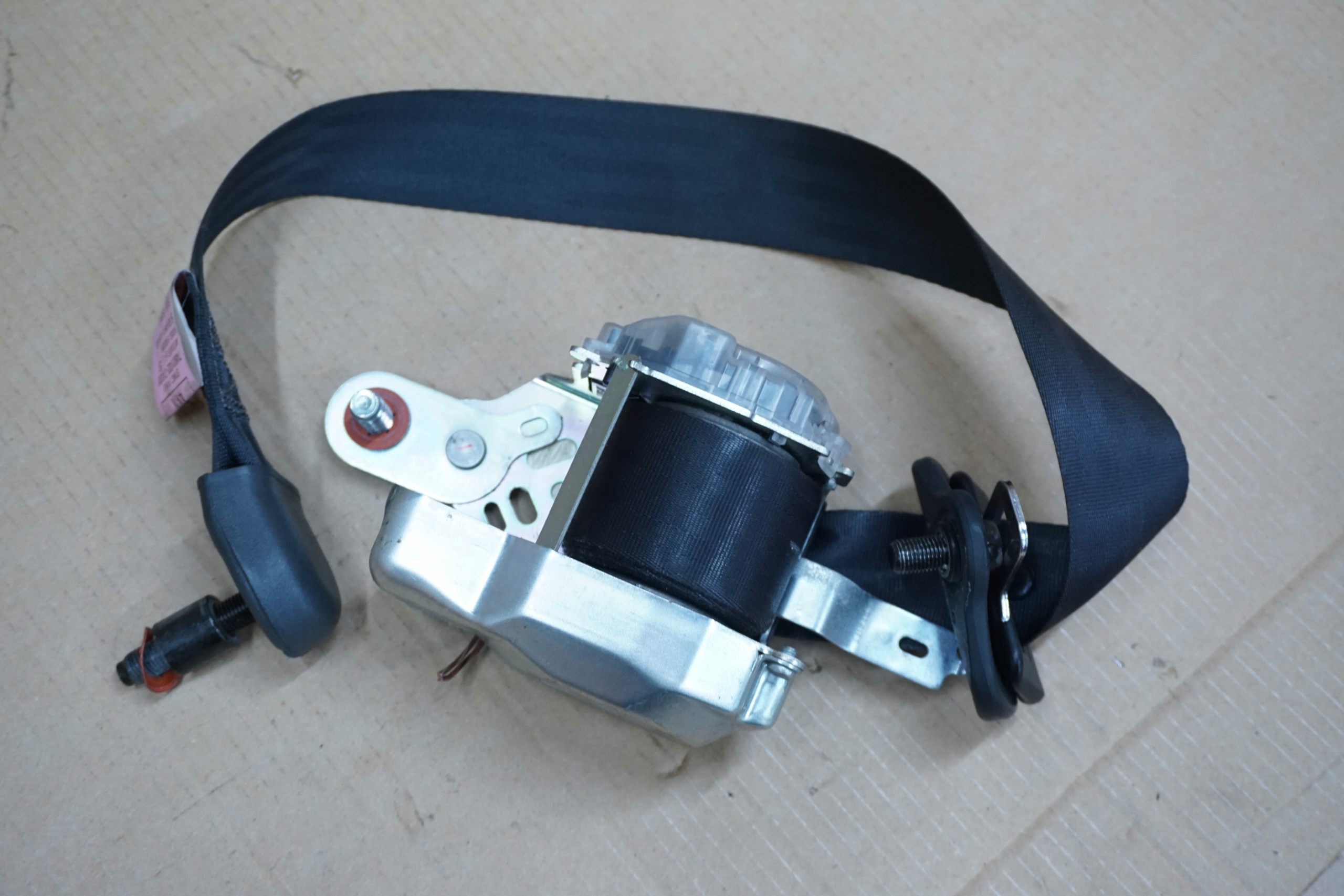 ACTYON ремень безопасности