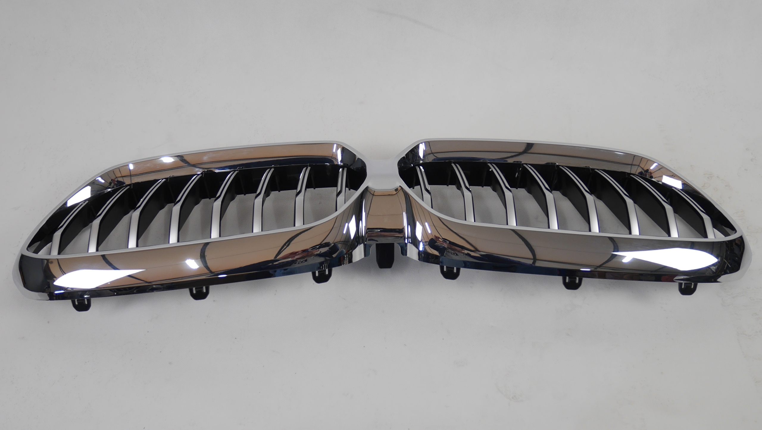 BMW G30 G31 LCI ATRAPA GRILL NERKI 8454210 Typ samochodu Samochody osobowe