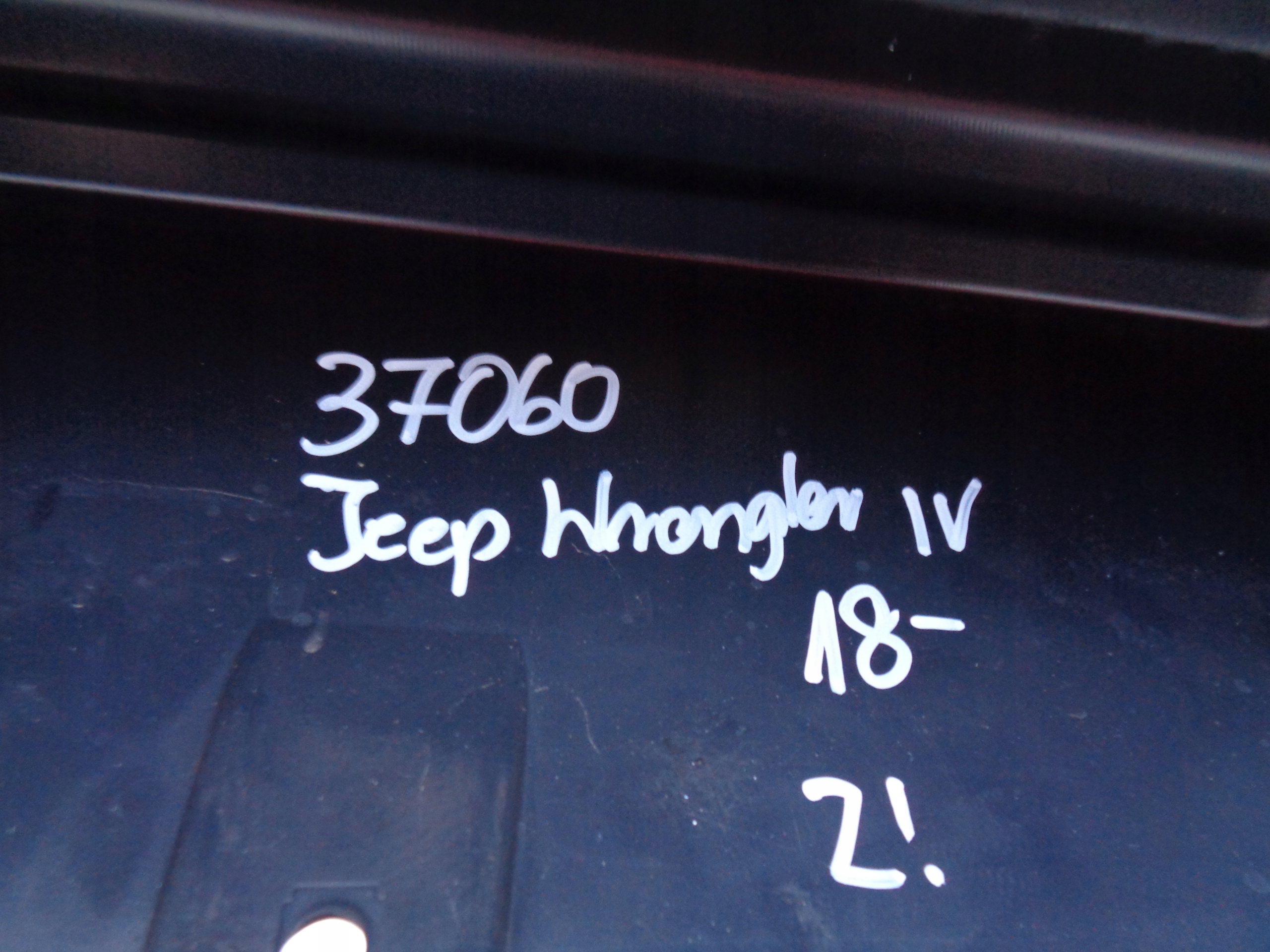 Frontstoßstange JEEP WRANGLER IV 18- JL + Nebelscheinwerfer NR 37060