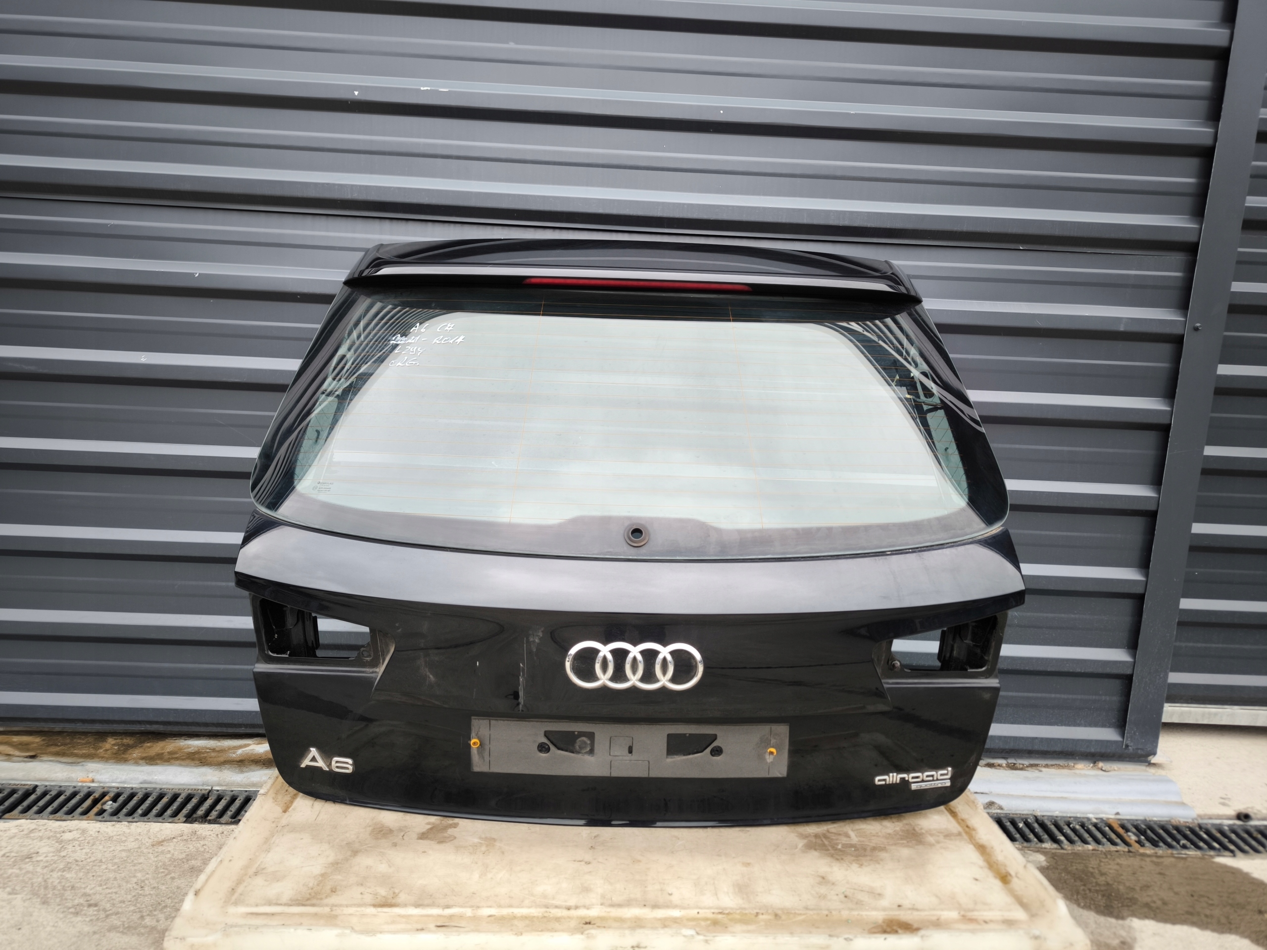 boot doors rear part AUDI A6 C7 AVANT/KOMBI 2011-2016 LZ9Y original !!!