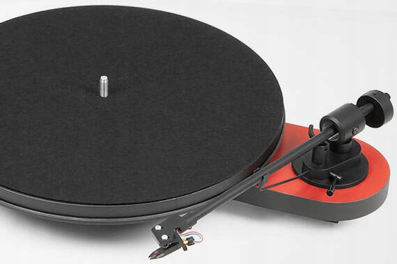 Pro-Ject Elemental Czerwony Gramofon OM5e Napęd paskowy