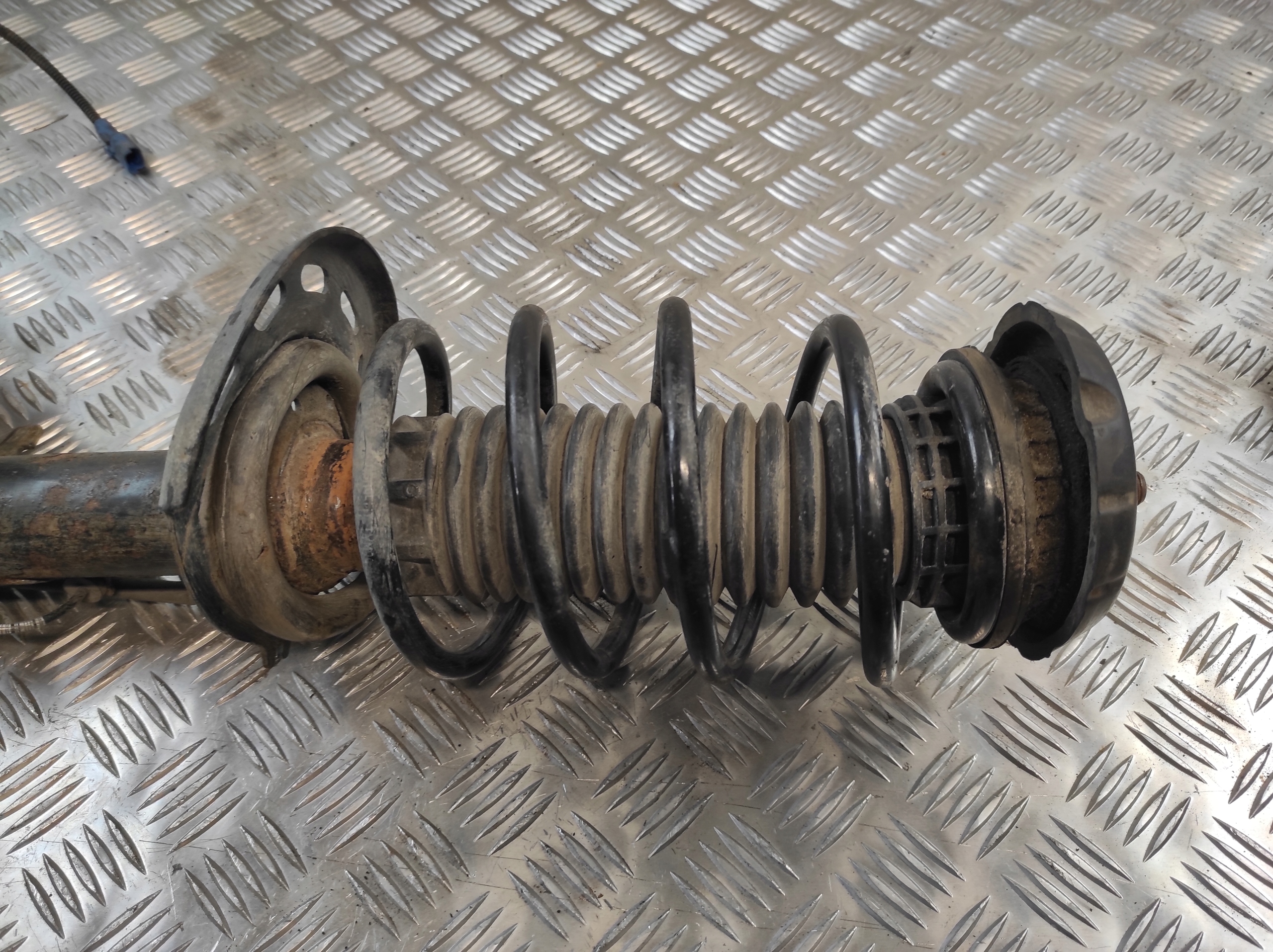Mcpherson Droite Avant Complet CITROEN C-ELYSEE 1.6 BLUEHDI