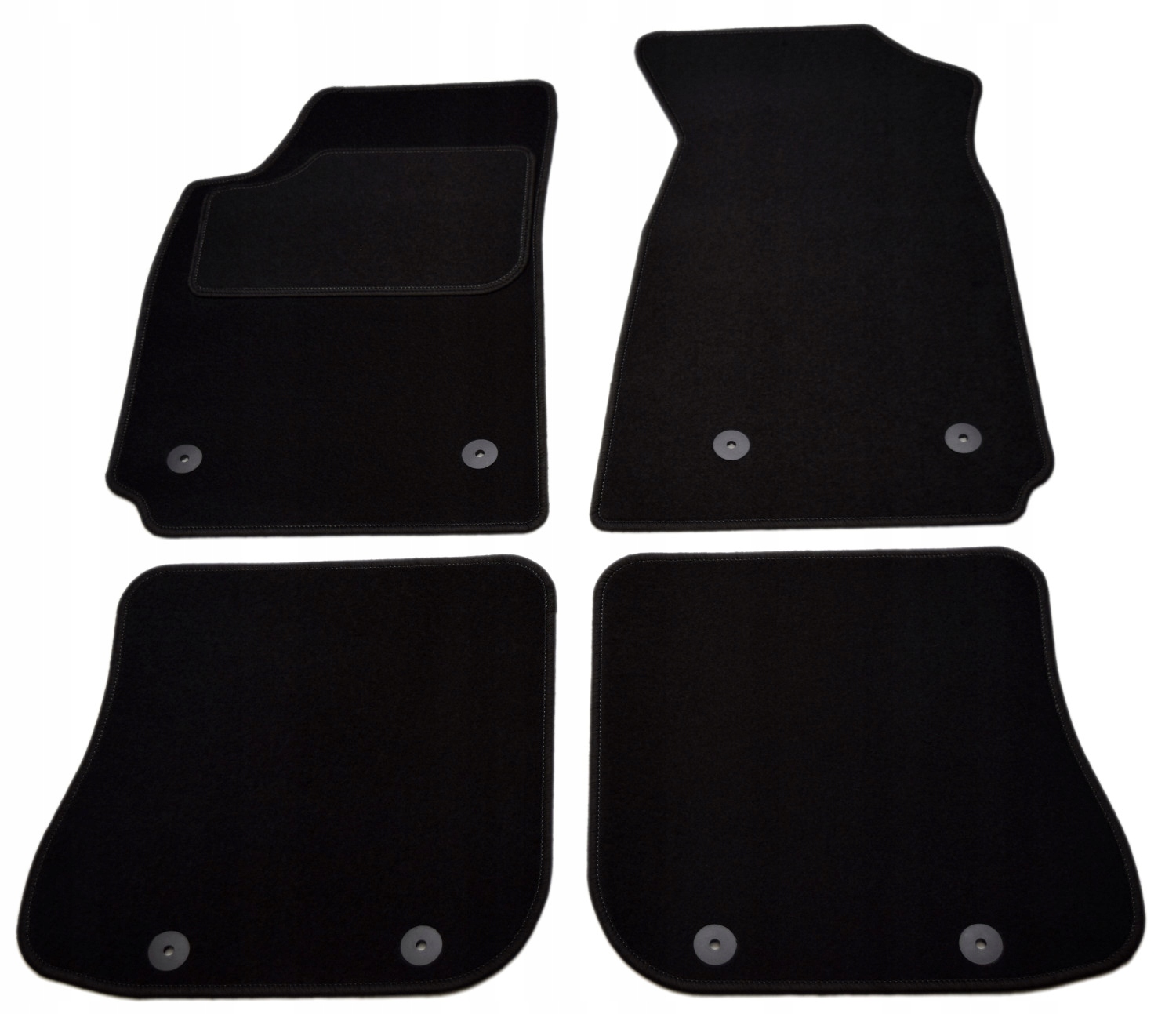 Audi A4 B5 94-01r. Czarne dywaniki welurowe Economy.