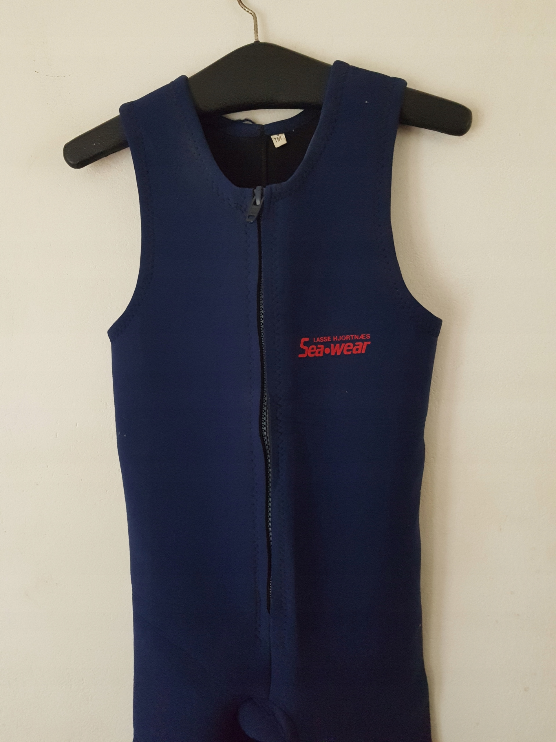 SEA WEAR LASSE HJORTMAES PIANKA NEOPRENOWA ROZ.M Marka inna