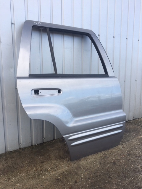 JEEP GRAND CHEROKEE WJ 98-05 DRZWI PRAWE TYLNE Strona zabudowy tył - prawa