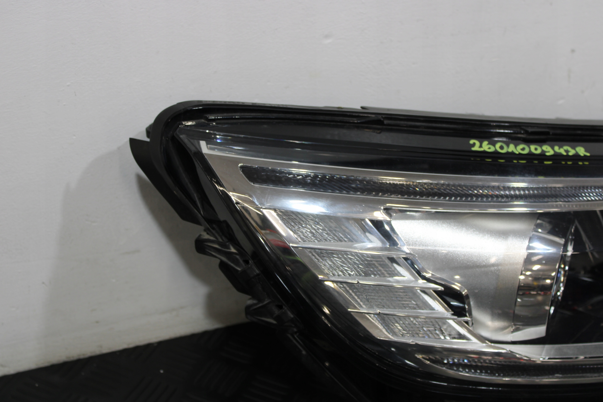 light right front front 260100943R RENAULT SCENIC IV 4