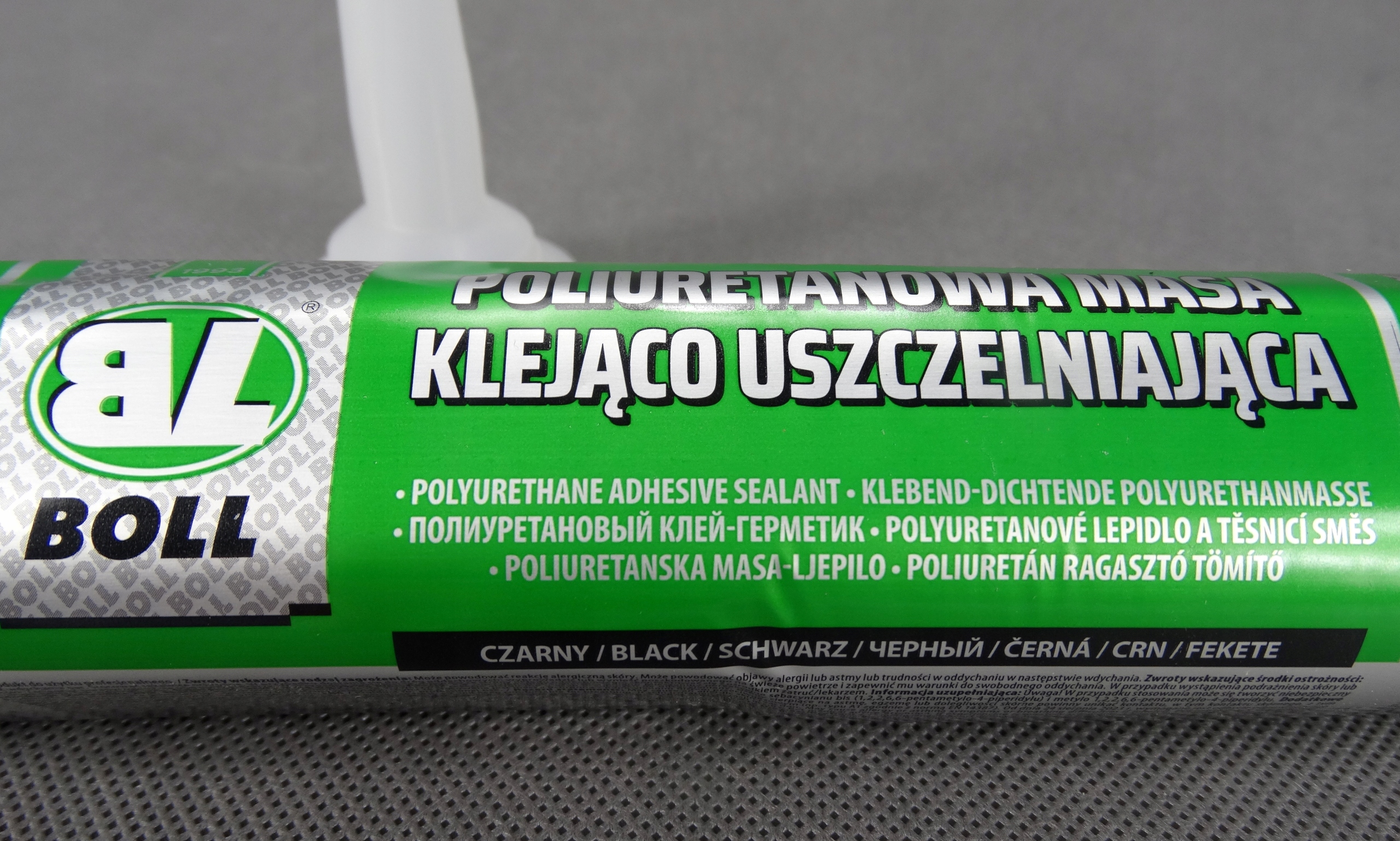 BOLL MASA KLEJĄCO - USZCZELNIAJĄCA CZARNA 600ML Kod producenta 0070033