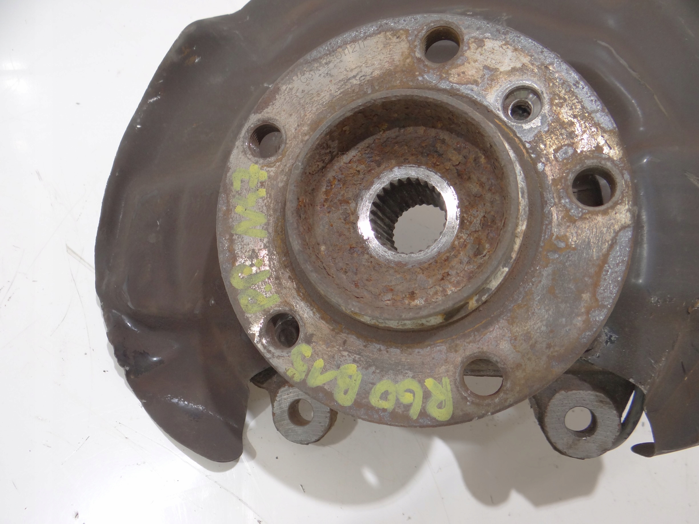 čepu otoč pravá přední předek MINI R60 N47 (16368733)