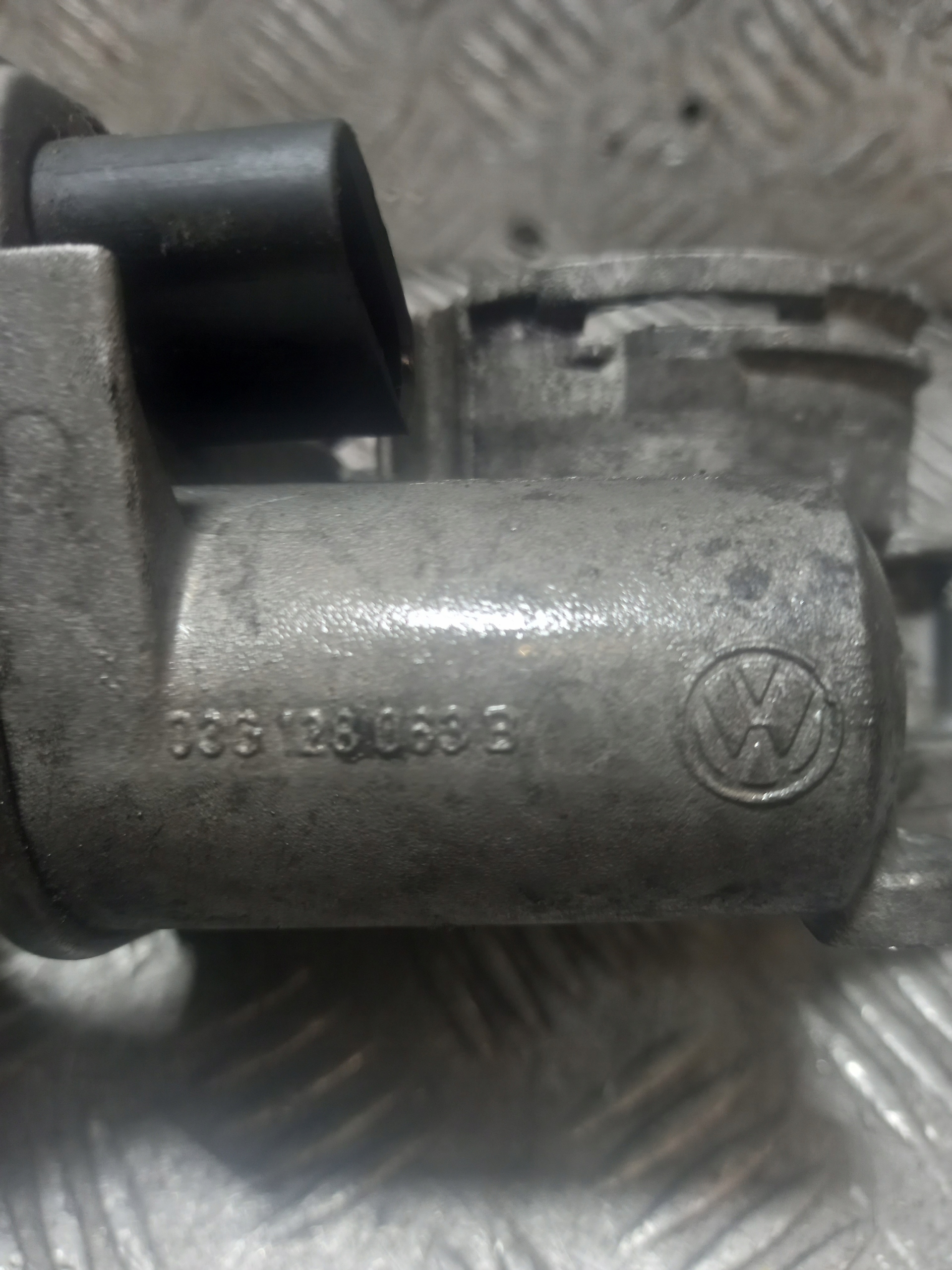 Valvola a farfalla VOLKSWAGEN PASSAT B6 03G128063B