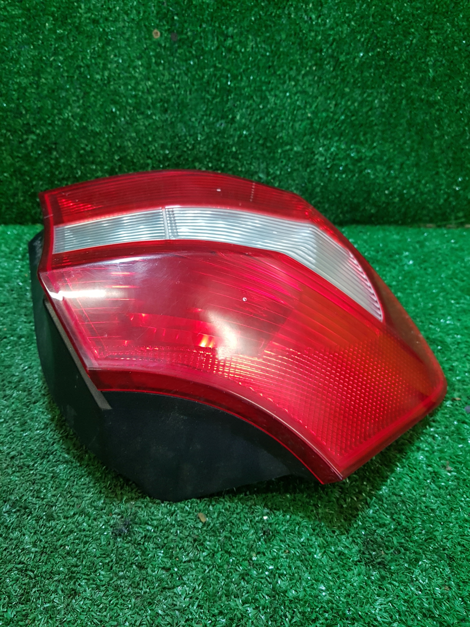 light left rear BMW E87 6924501-12