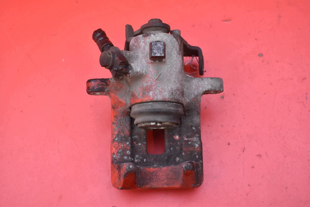 caliper brake right rear part AUDI A4 B7 1.8 T 163 KM 04-08