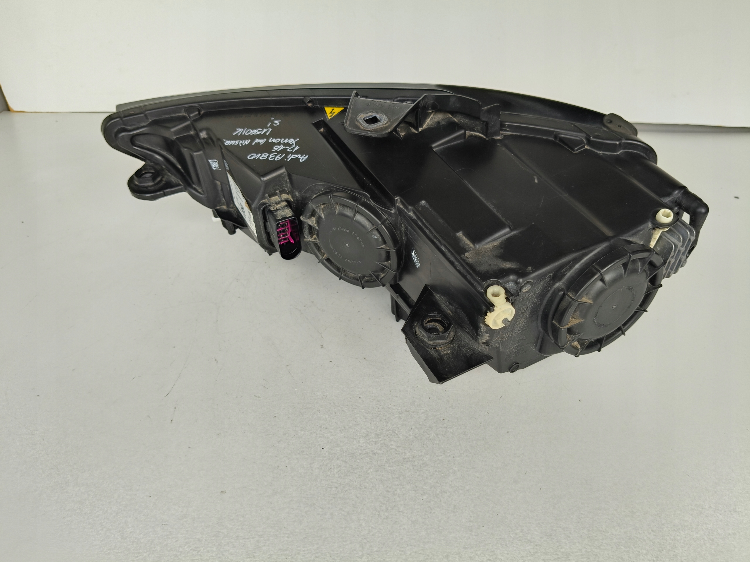 light right REFLEKTOR AUDI A3 8V 8V0 12-16 XENON LED non-setting