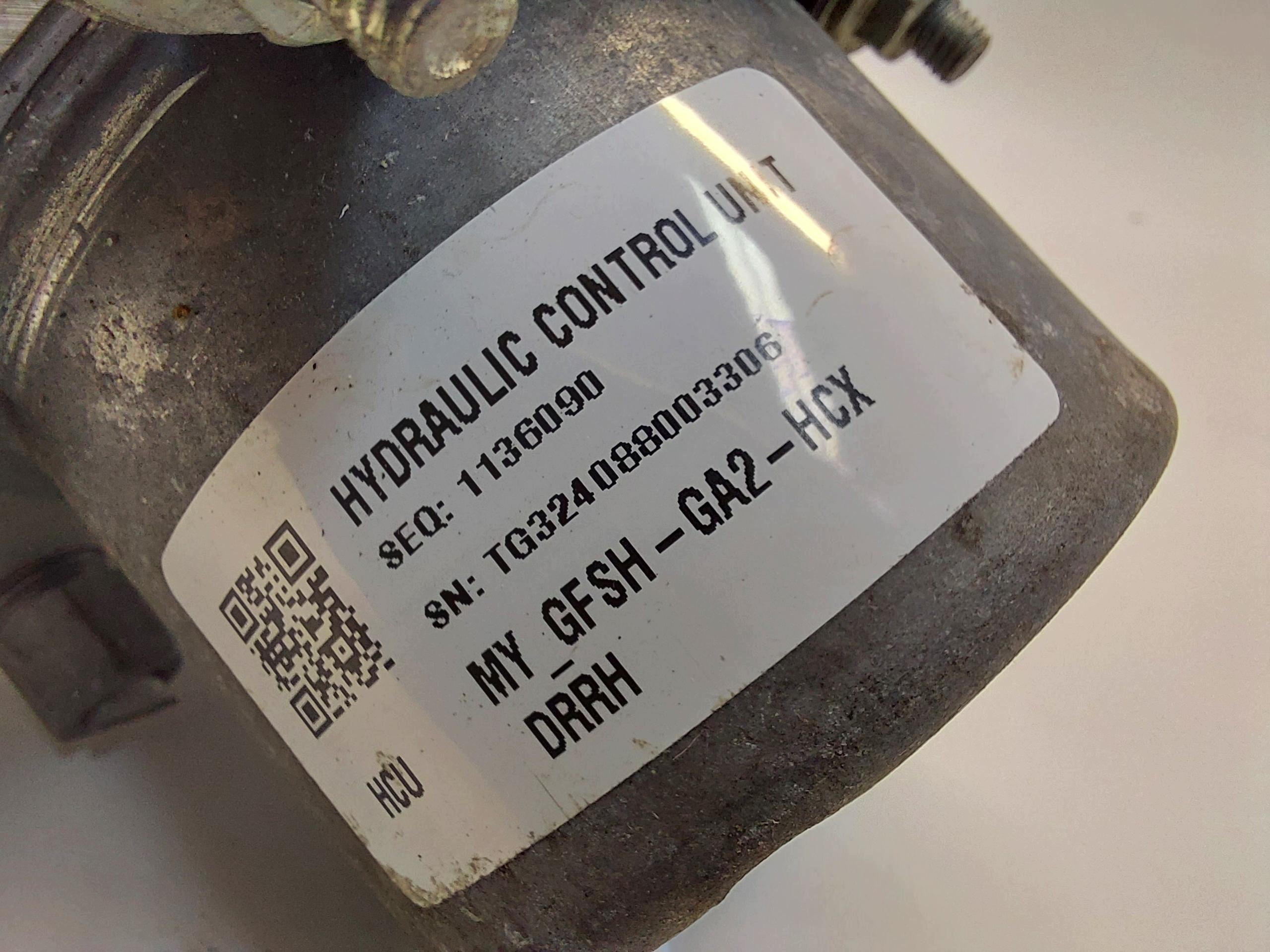 TESLA MODEL Y 2024r Pompa HAMUCLOWA 1044745-00-B