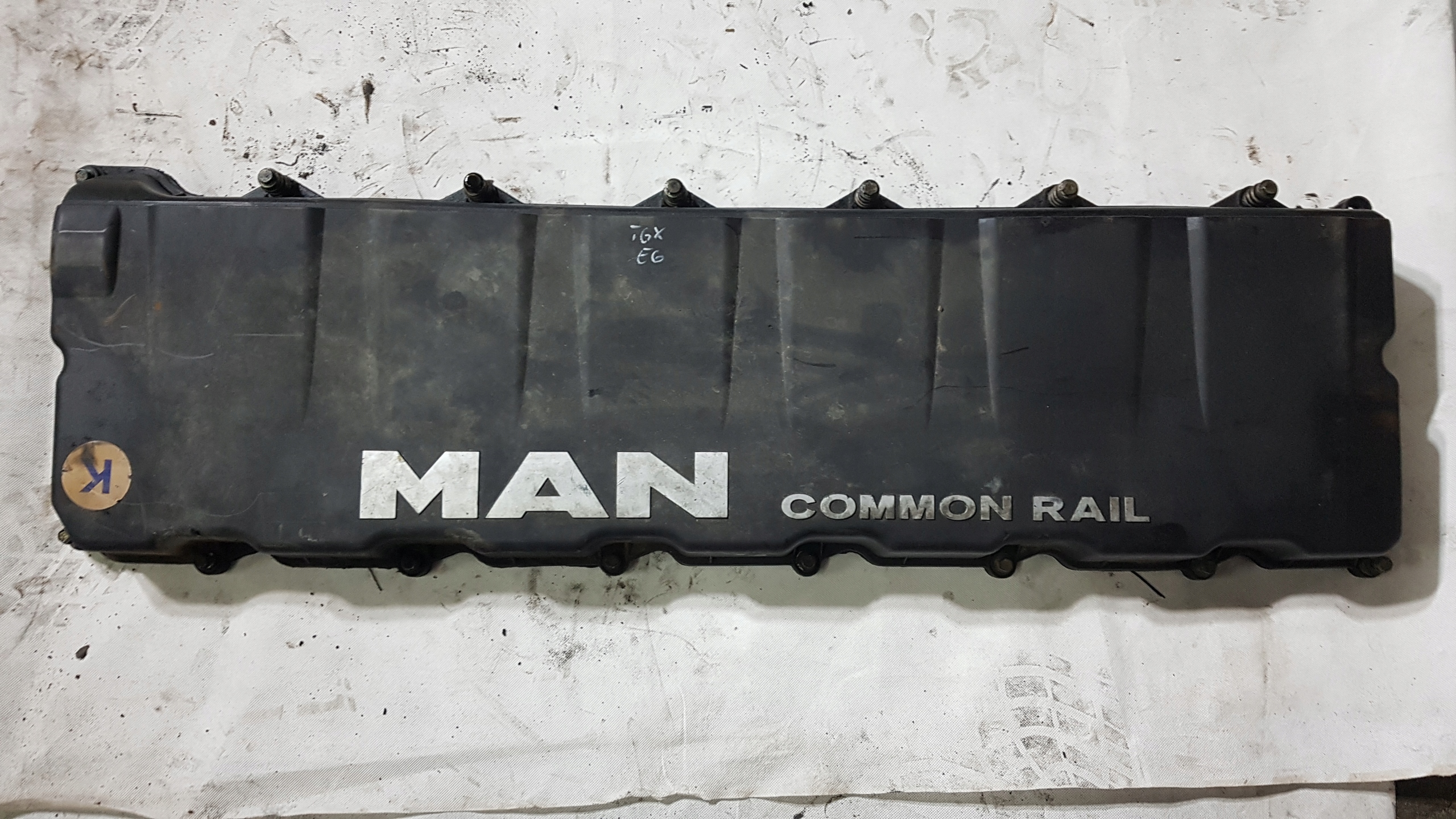 Крышка клапана головки MAN TGX TGS E6