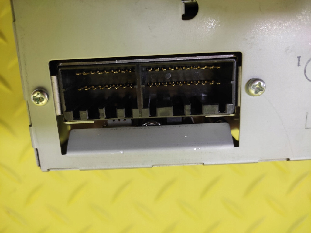MITSUBISHI SPACE STAR display MR381289