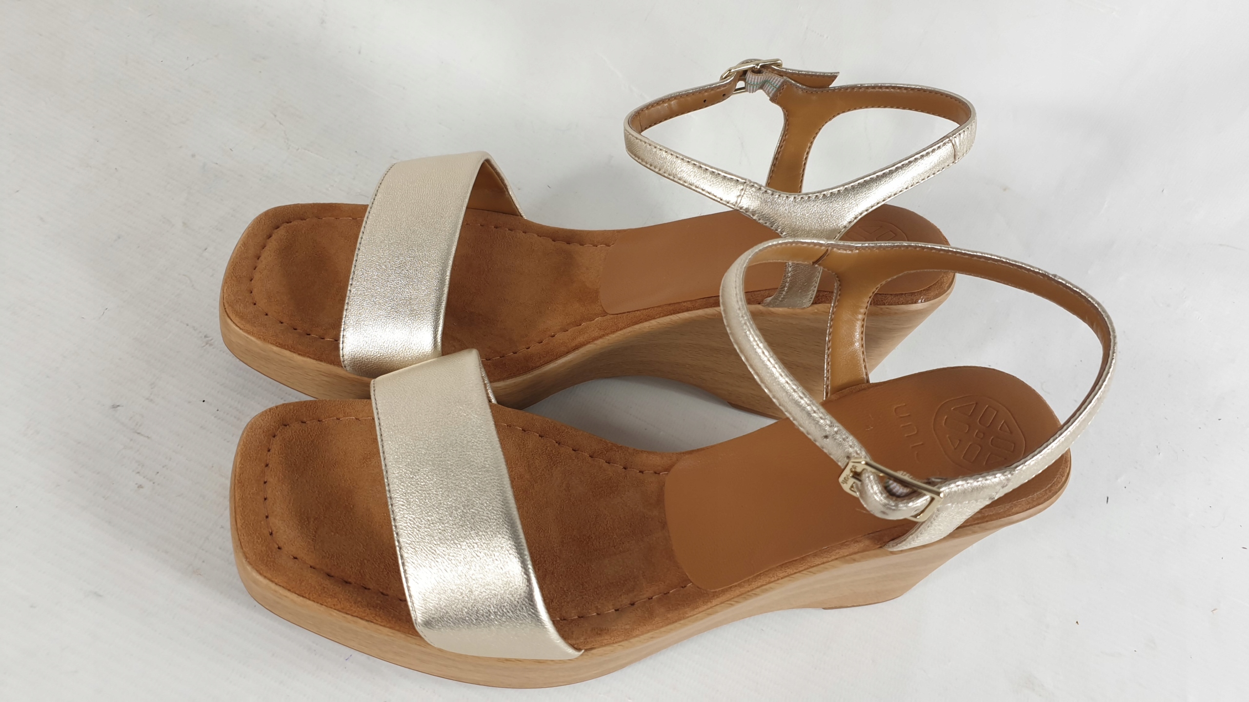 unisa dámské kožené sandály R 41