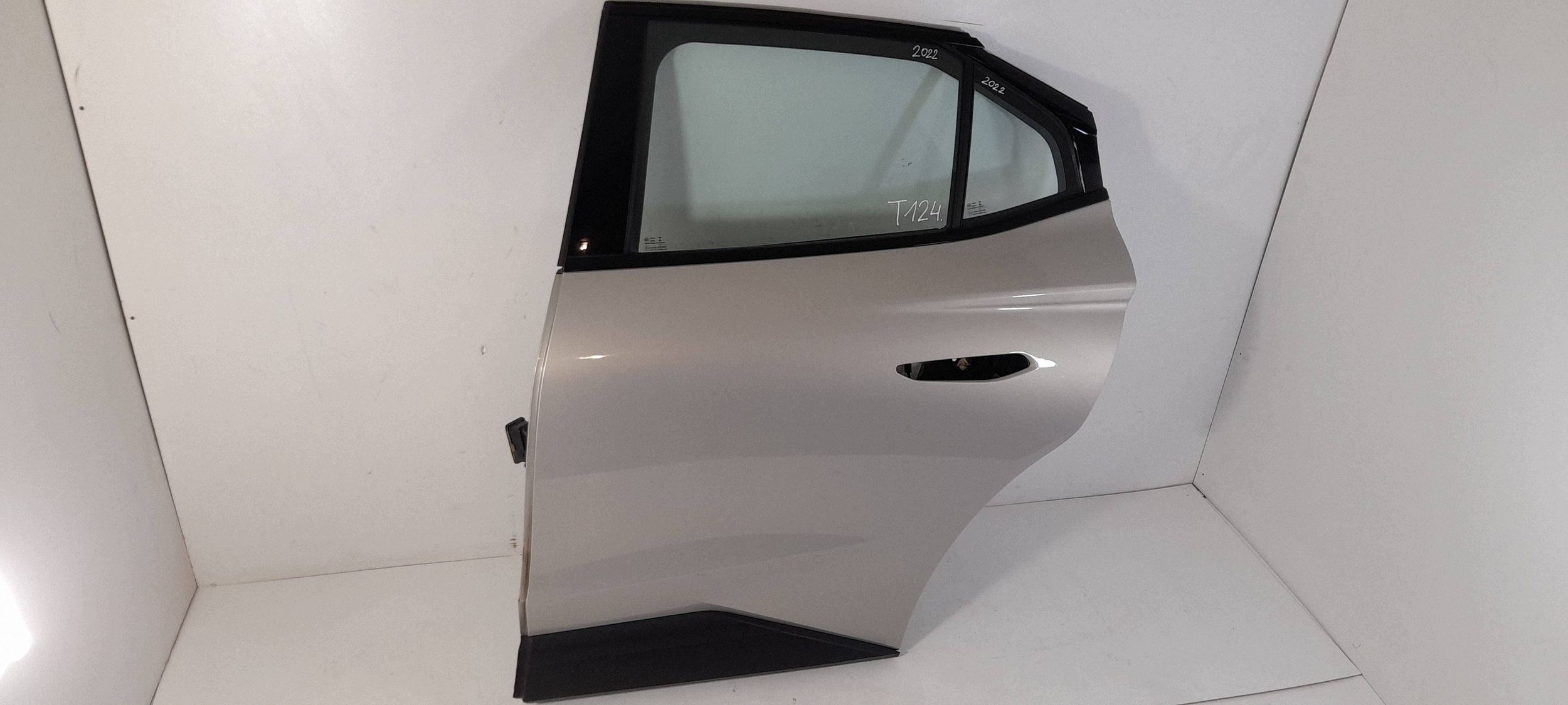 Citroen DS4 II 2022r door rear. left (T124)