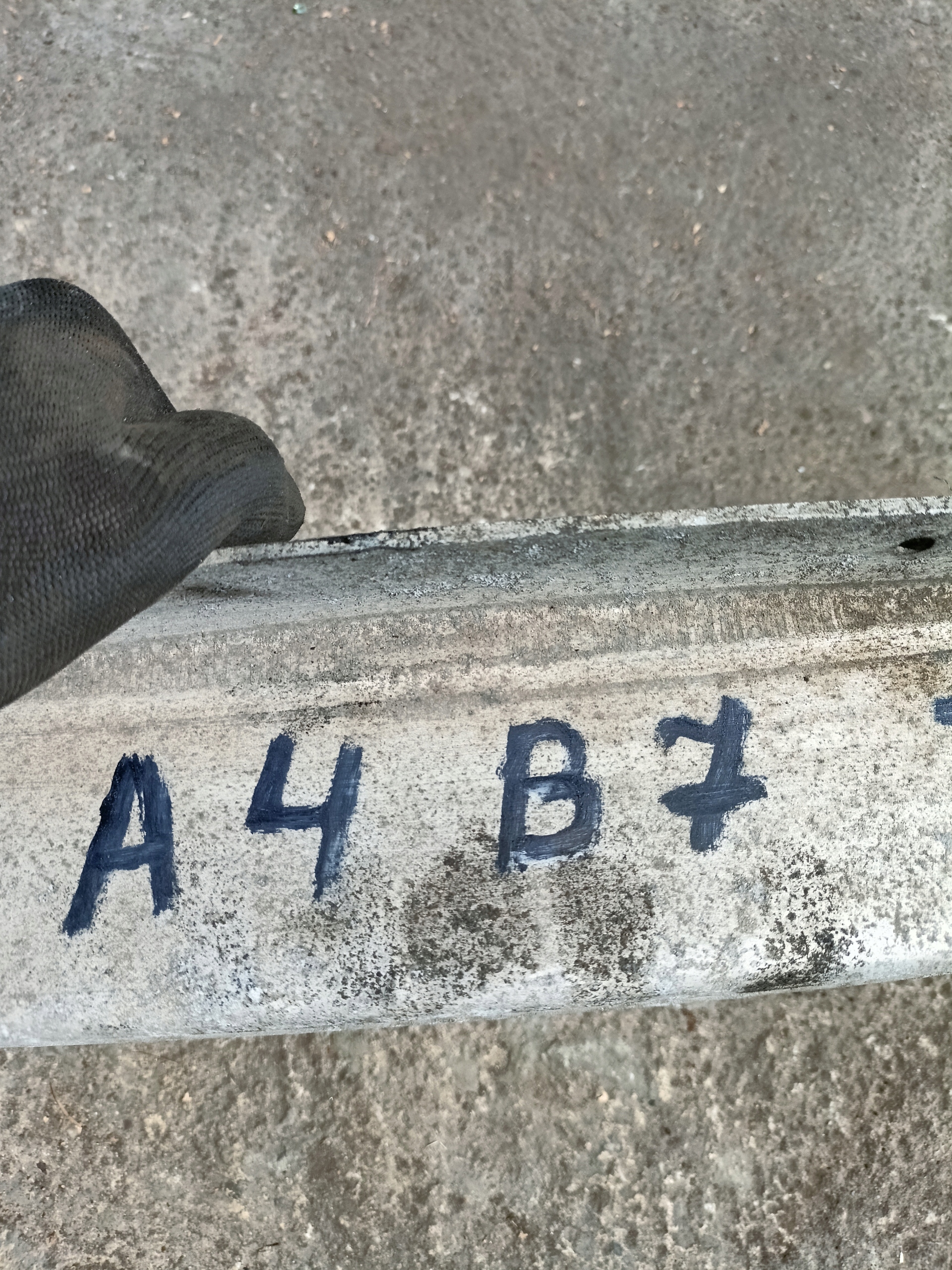TRAVERSA PARAURTI POSTERIORE AUDI A4 B7