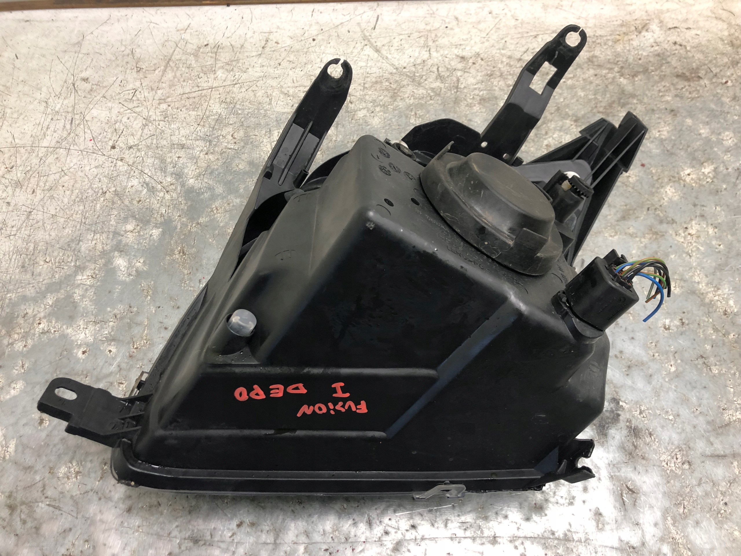 light right front DEPO FORD FUSION and 03850796