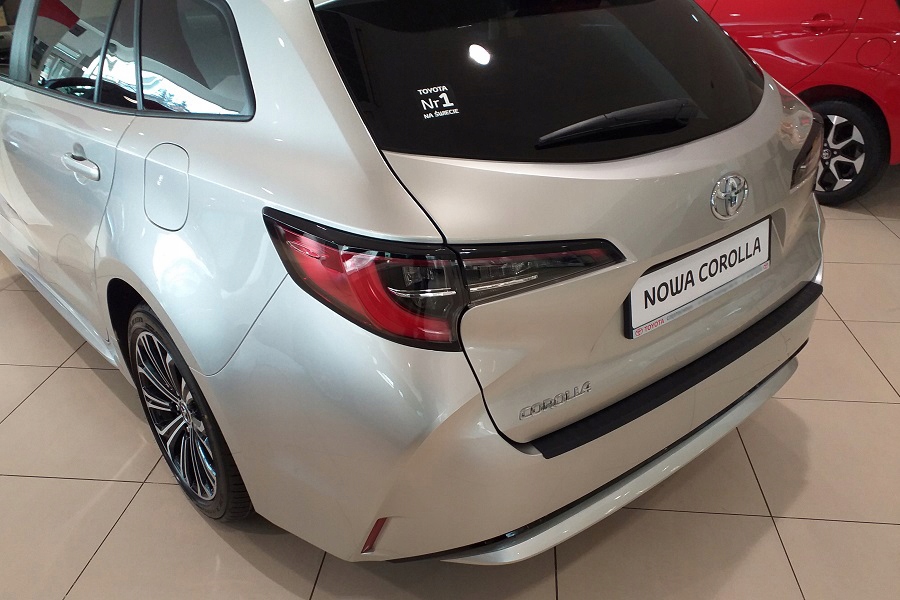 TOYOTA COROLLA KOMBI 2019- NAKŁADKA NA ZDERZAK Numer katalogowy części N-0062
