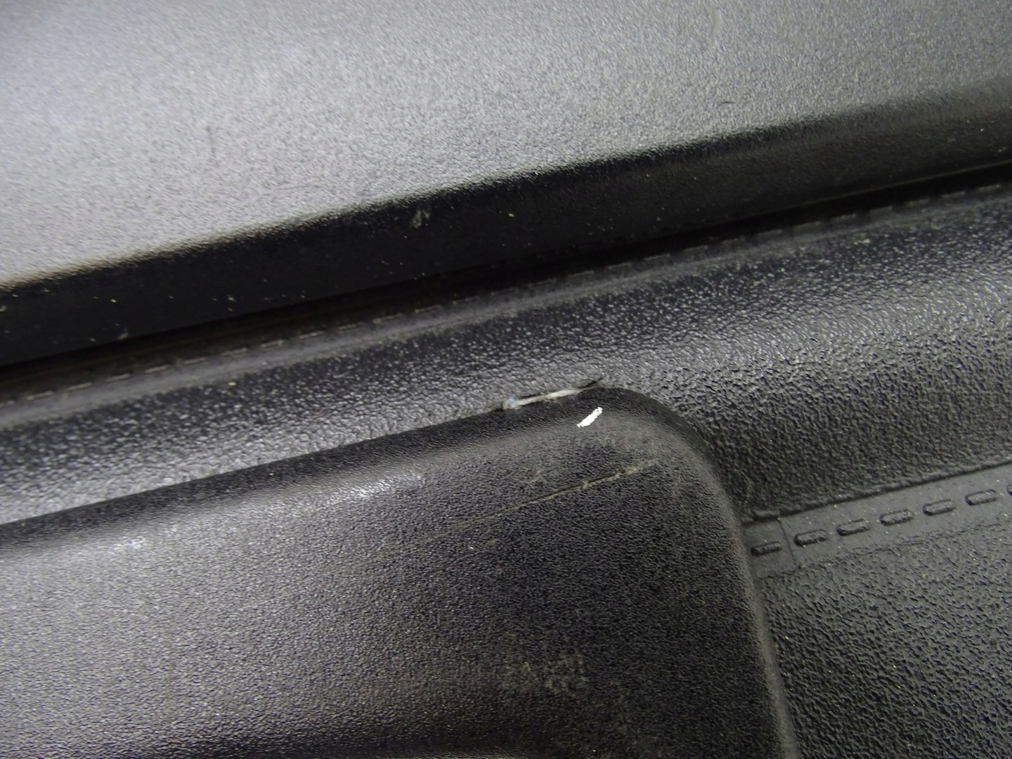 blinds boot black rear part rear MERCEDES ML W164 A1648100109