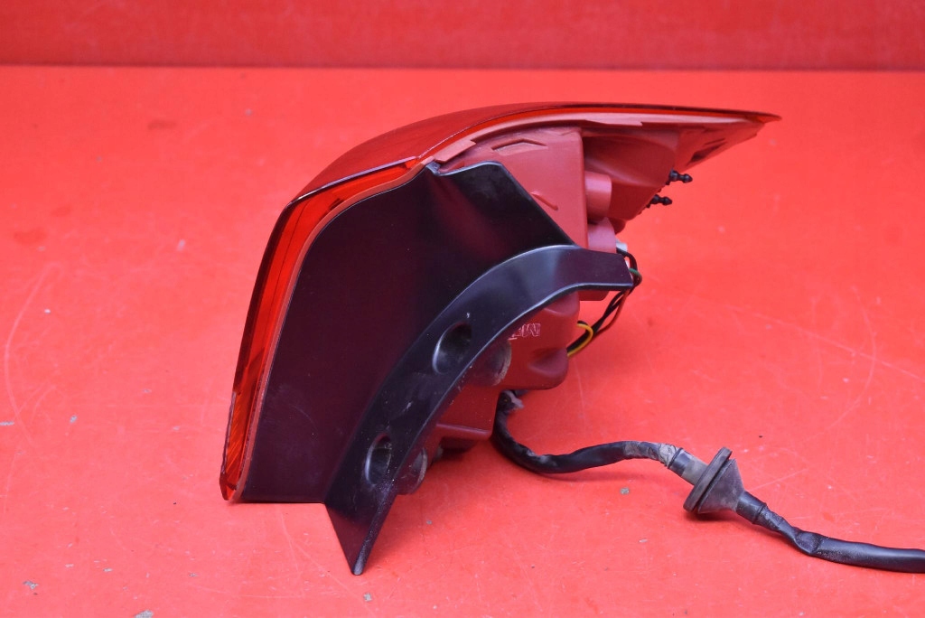 light left rear part rear 92401-H8 KIA RIO 4 IV 5D HB 16-20