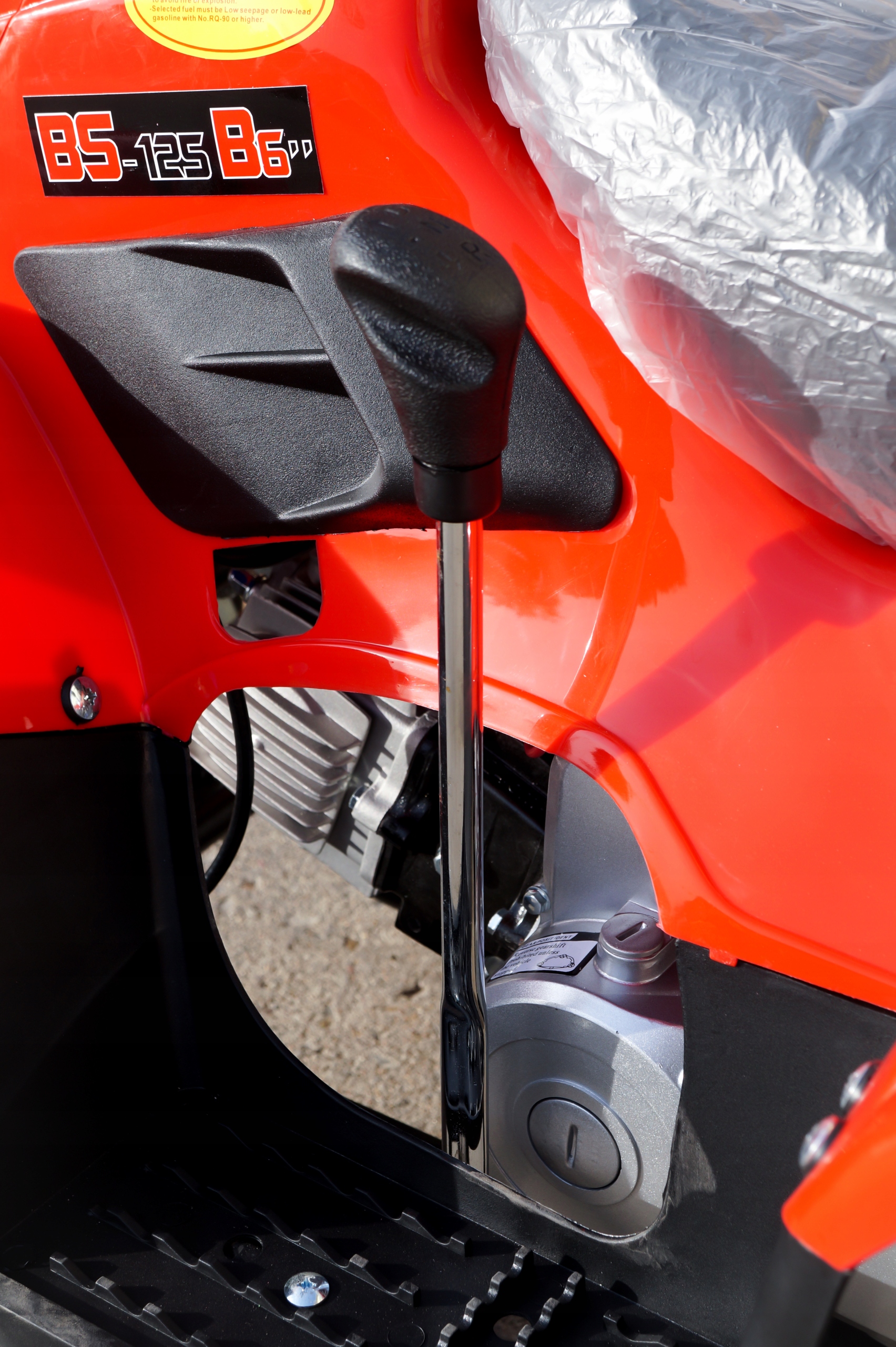 KETURRATIS ATV 125 DEGIMO VARIKLIS BIG FOOT Transporto priemonės plotis 75 cm