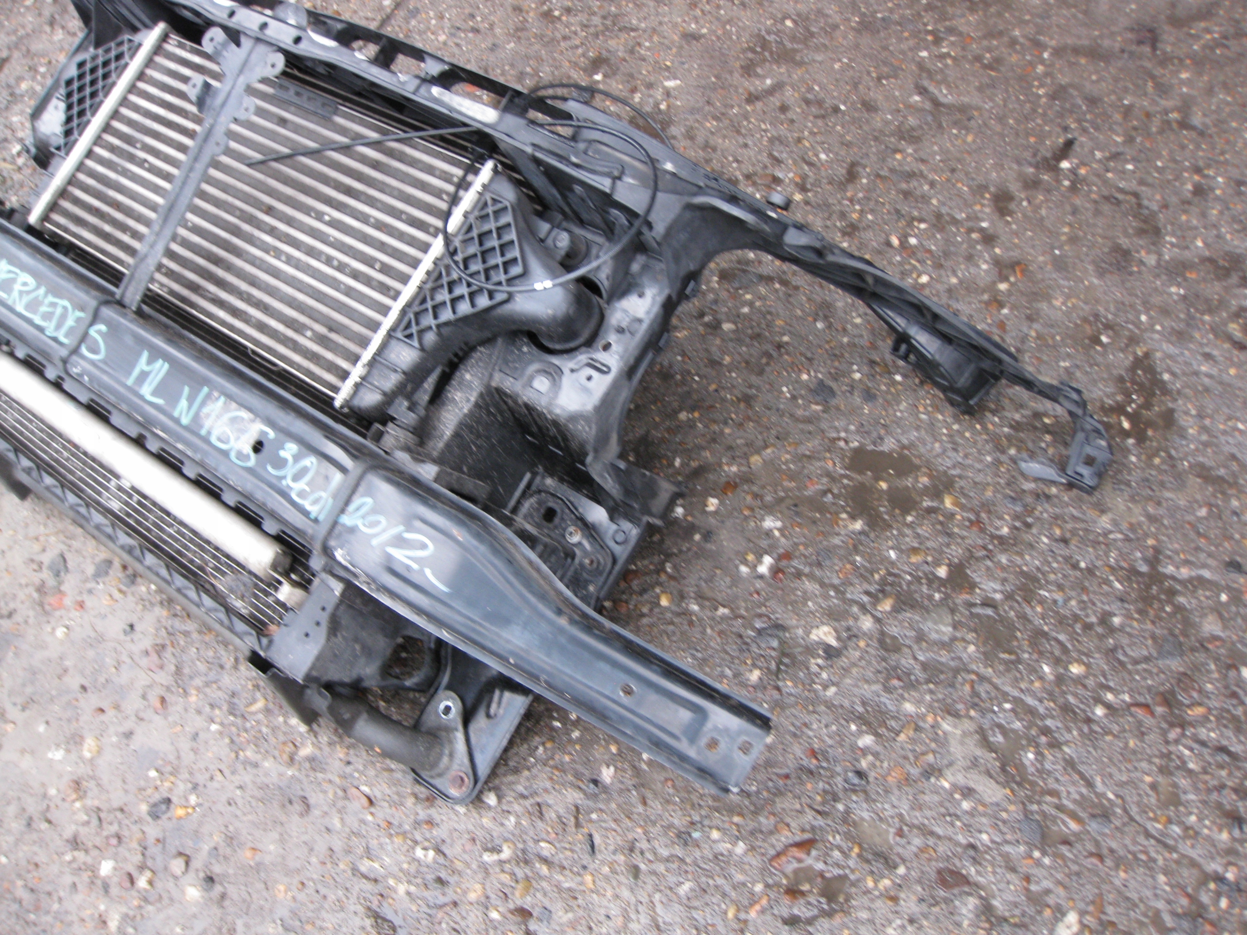 MERCEDES ML W166 3.0 CDI 12R support panel for radiators radiator