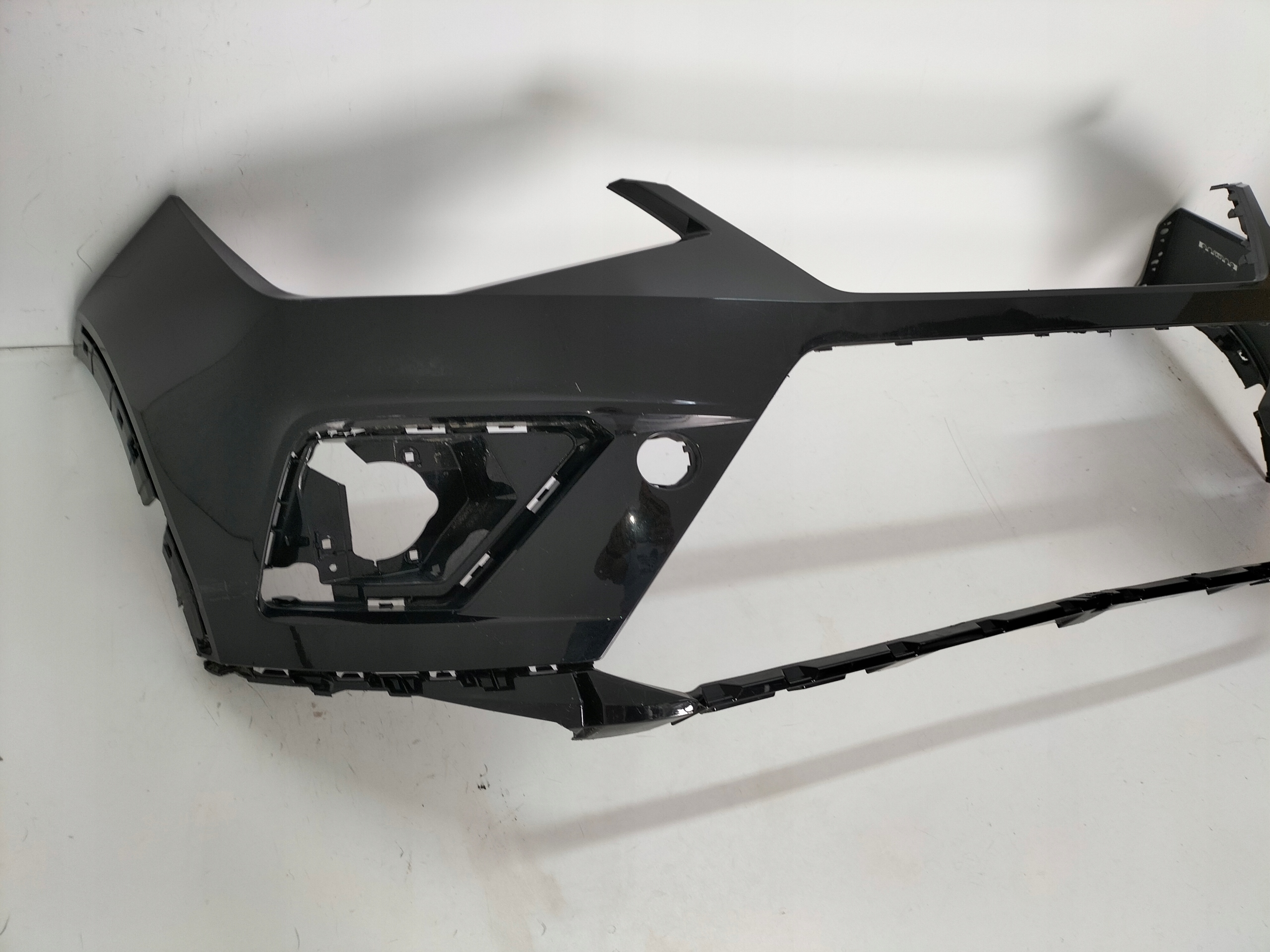 front bumper front SEAT ARONA 17