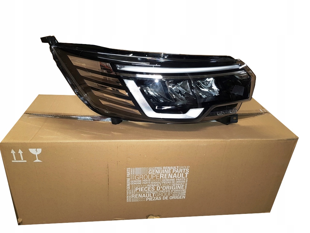 LAMPA PRZEDNIA PRAWA RENAULT TRAFIC IV 260102899R