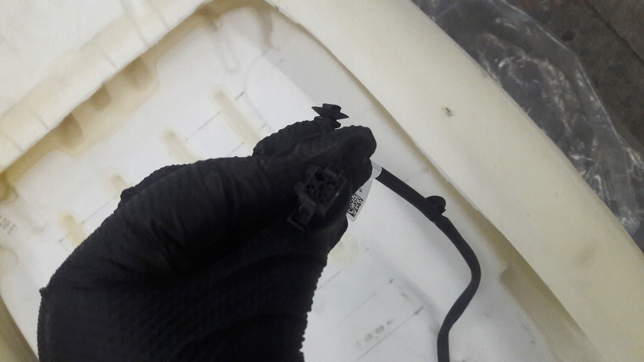 89a881776b кресло правое Audi Q4 E-TRON SPORTBACK с дефектом