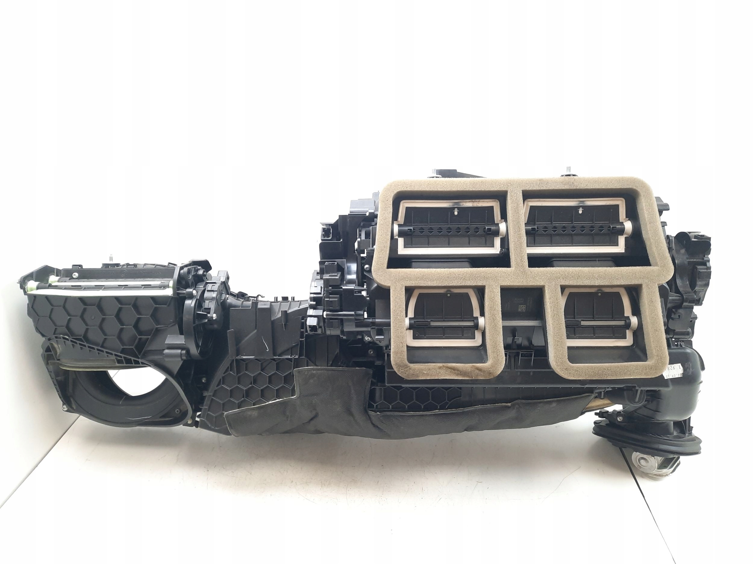 BMW OE 9197710 радиатор отопителя