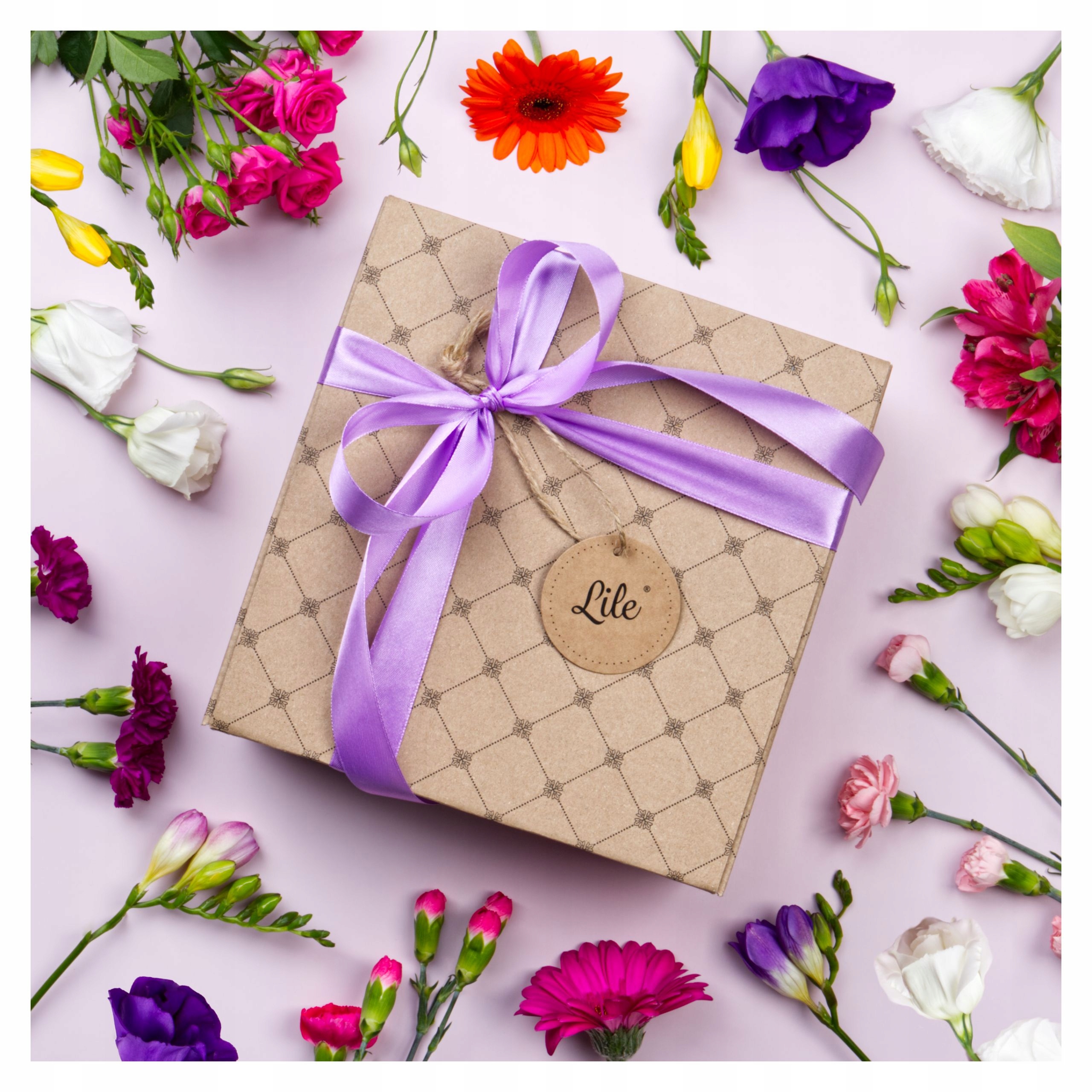 Duża filiżanka zestaw z herbatą prezent świąteczny na gwiazdkę dla niego Wzór dominujący Kwiaty