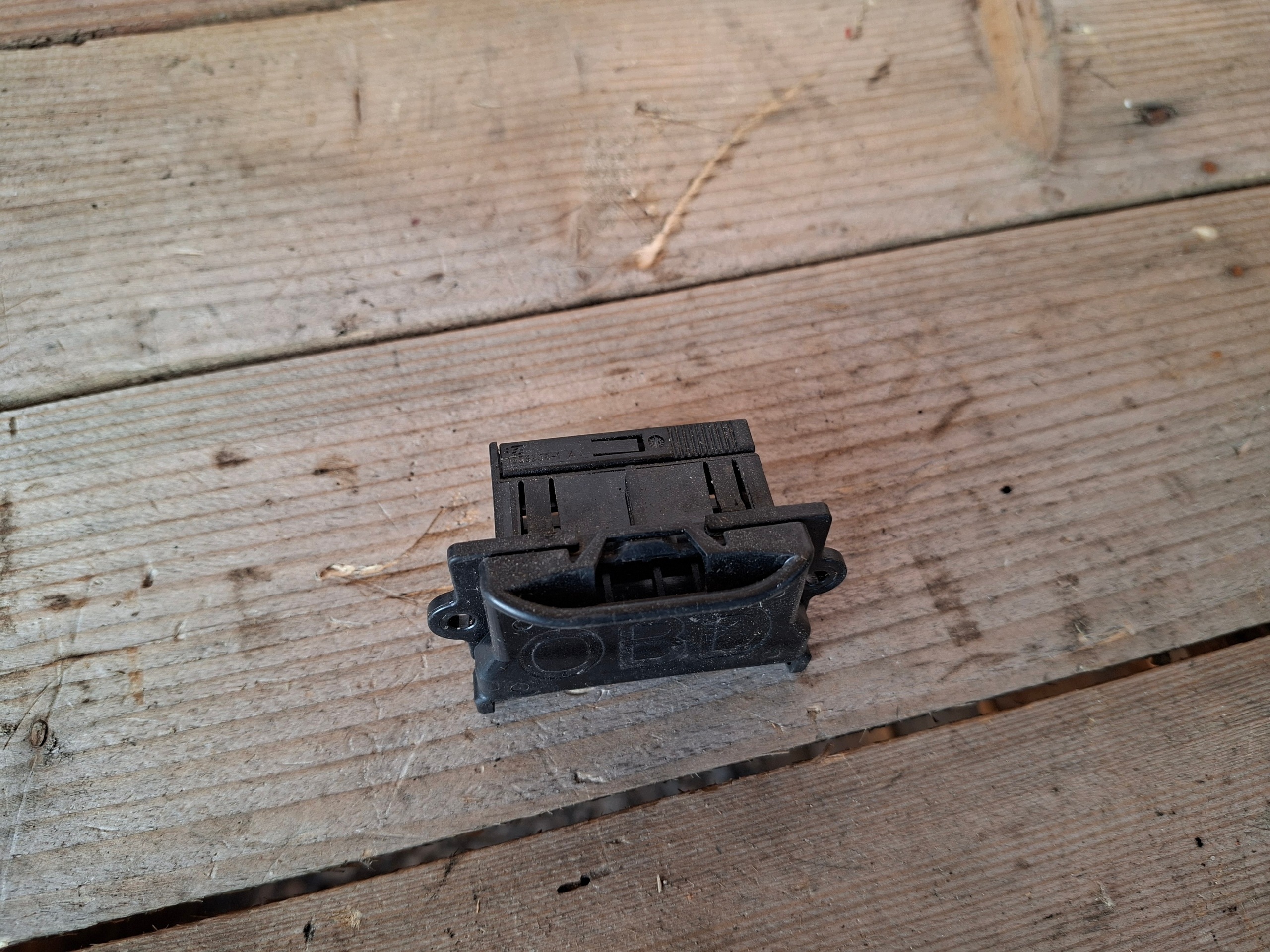 Mercedes-Benz C adapter przejsciowka obd 1355308-1