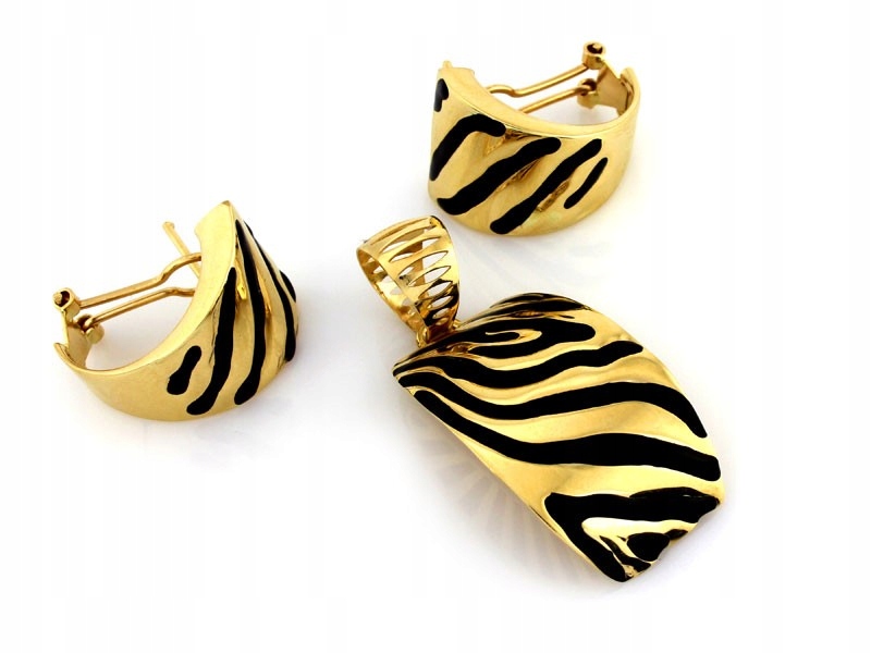 Zlatý komplet šperků 585 náušnice a přívěsek s černým smaltem jako dárek