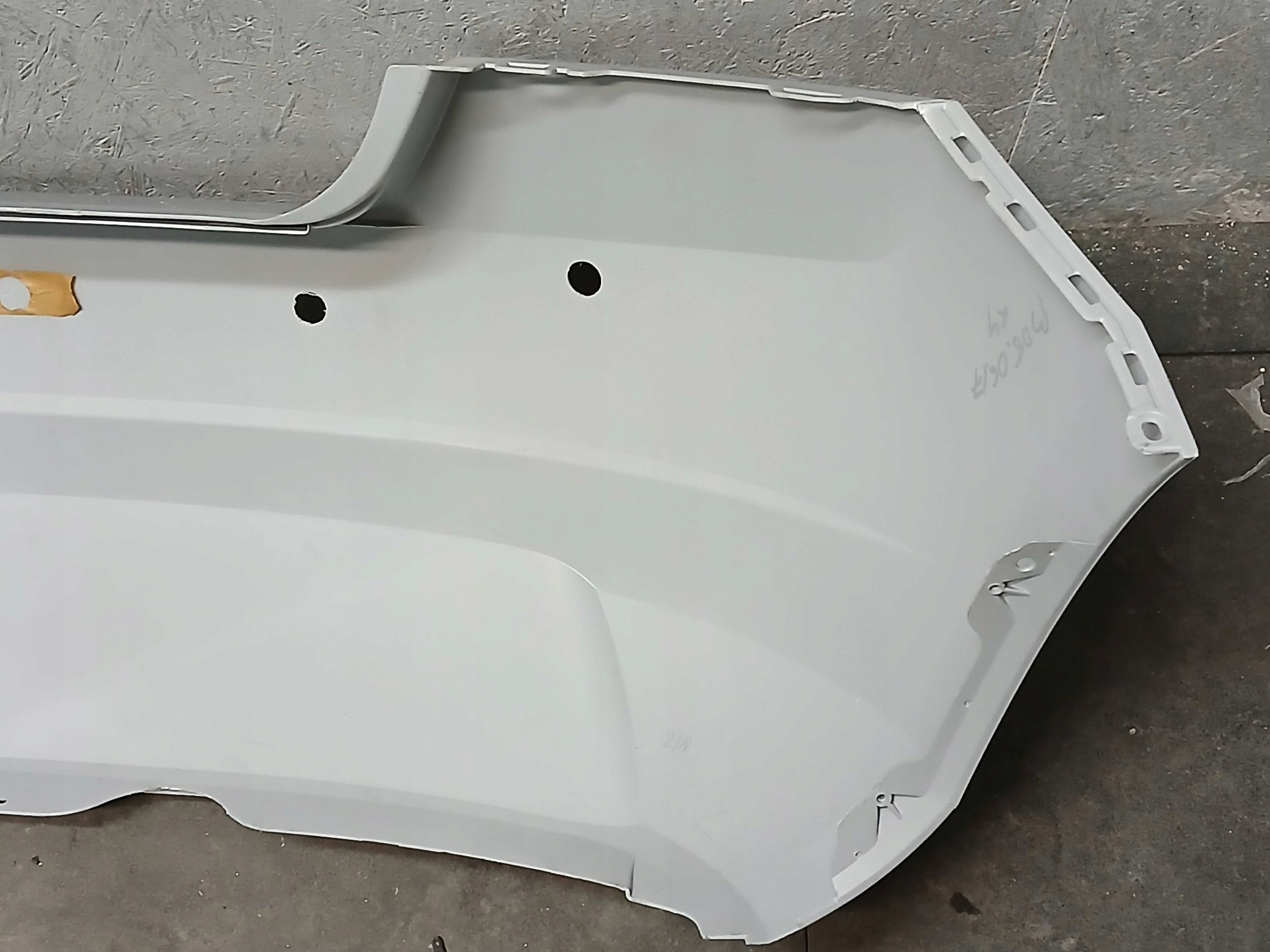 Paraurti posteriore SKODA FABIA III 3 6V HB