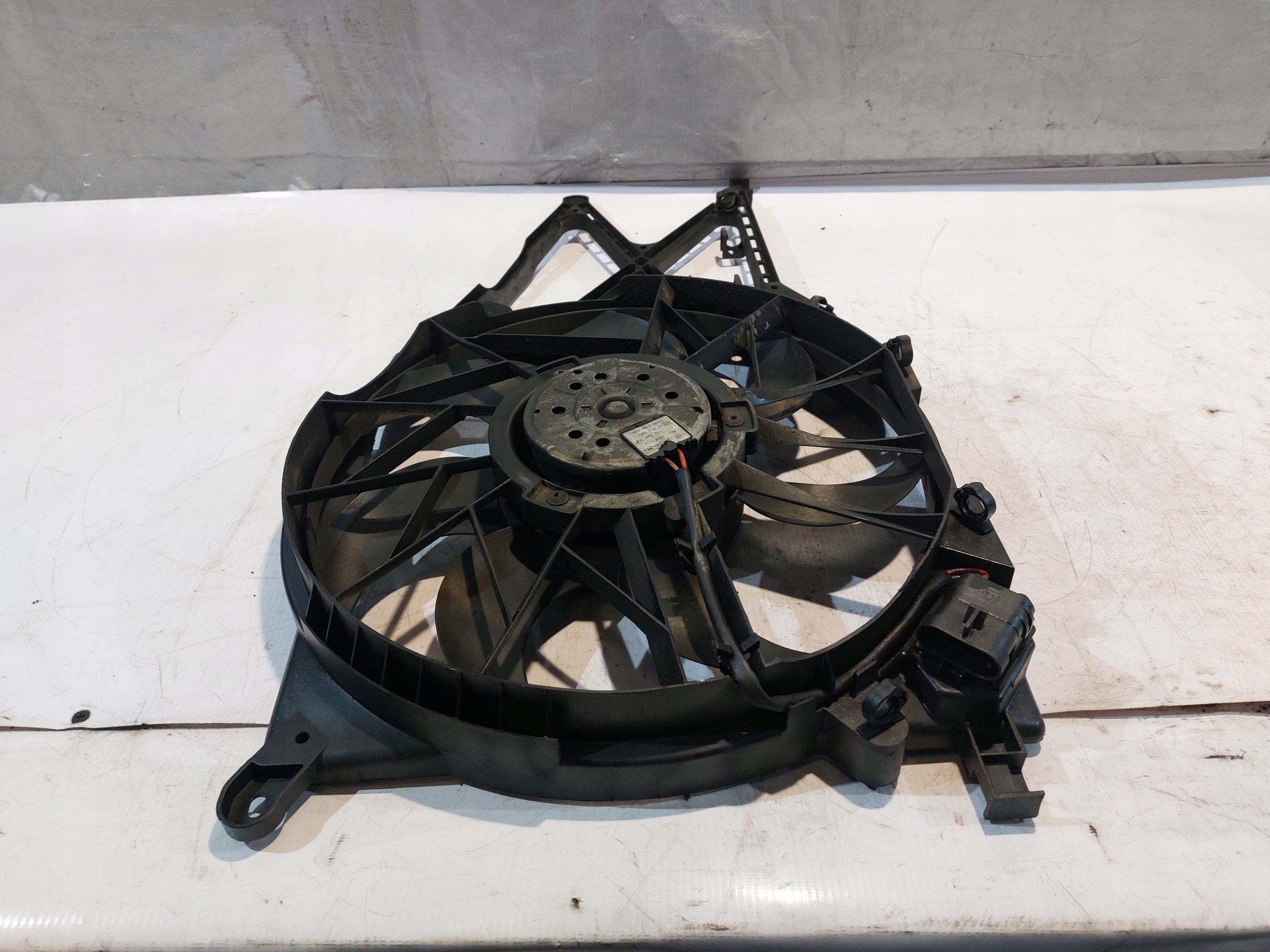 ventilátor chladiče OPEL ZAFIRA A 2.0DTI