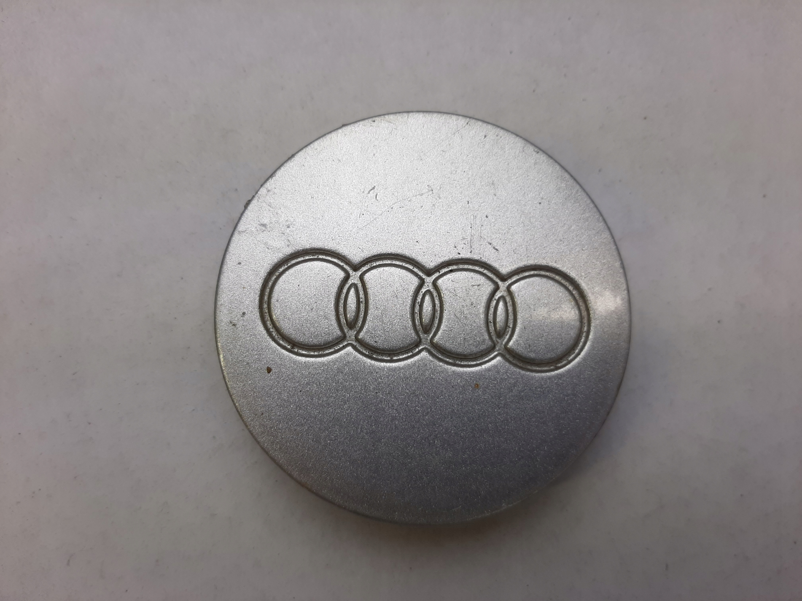 CAPS CAPS CAPS AUDI 893601170